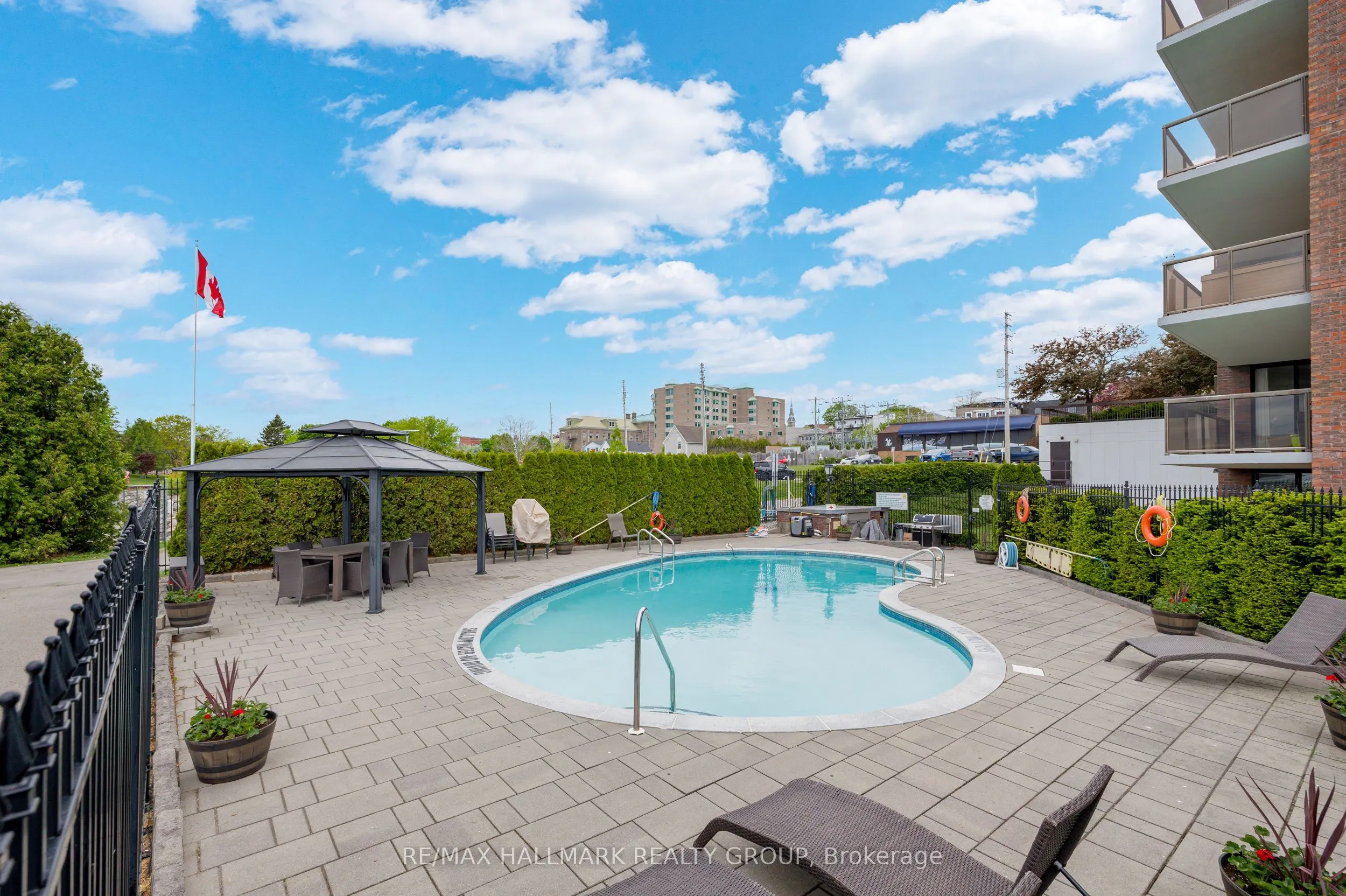 55 WATER Street E, #405