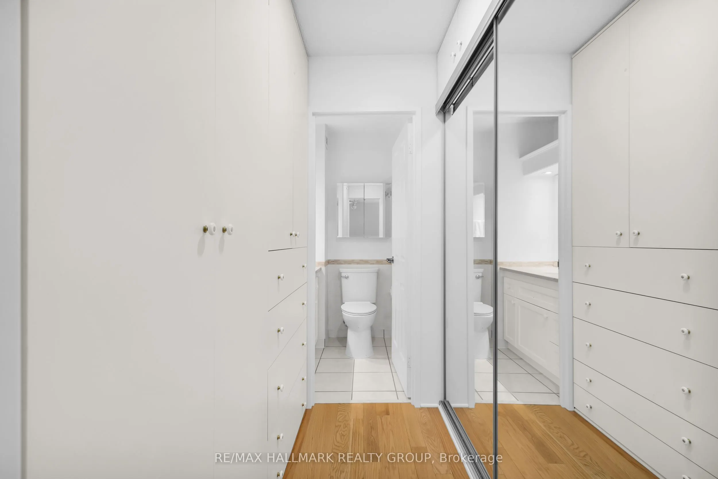 55 WATER Street E, #405