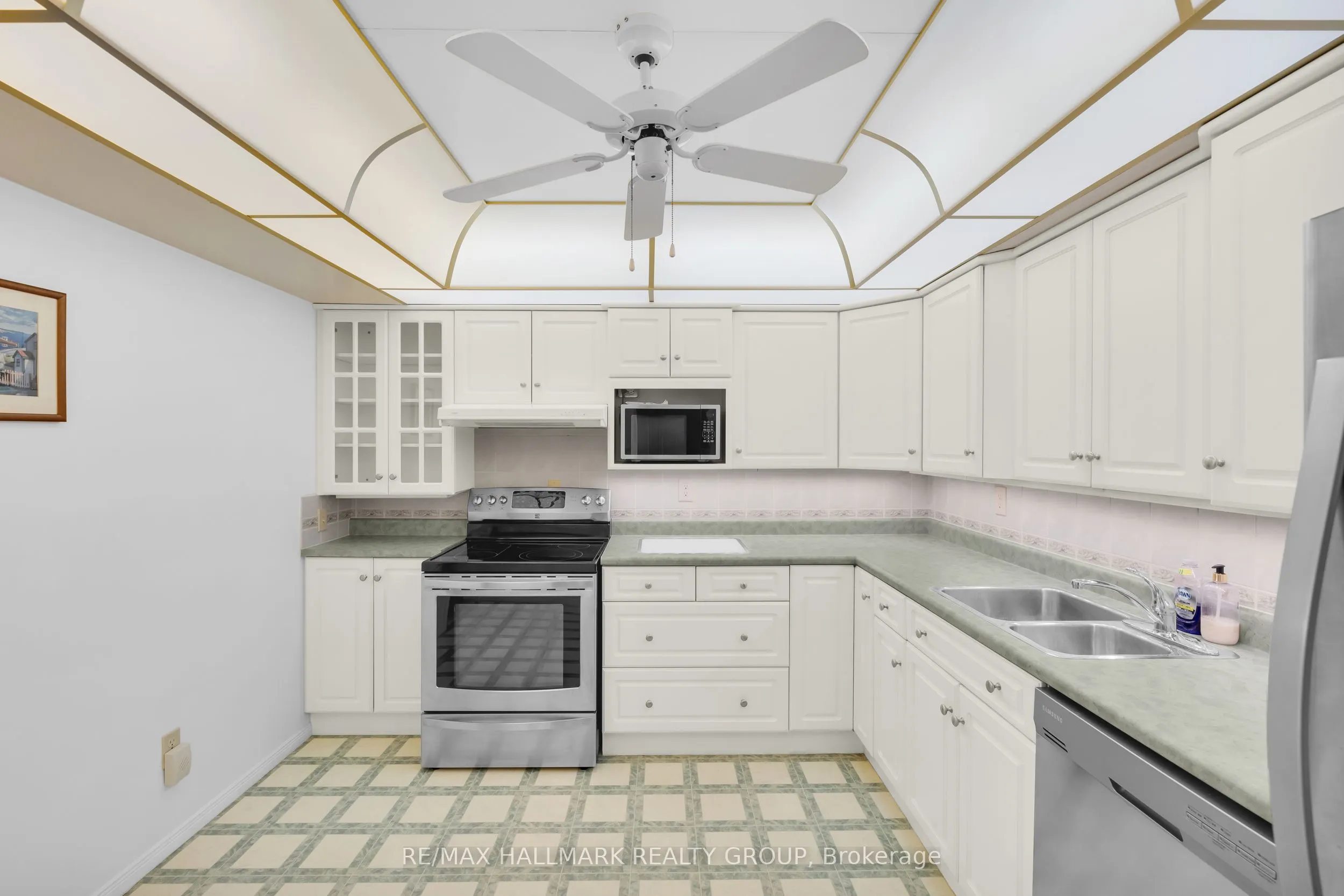 55 WATER Street E, #405