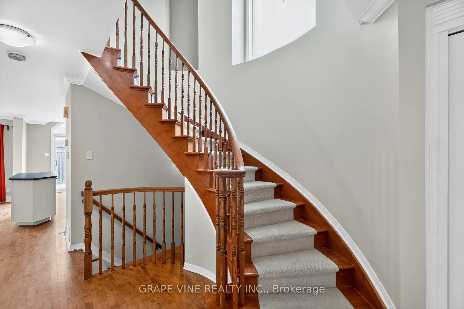 27 Flowertree Crescent