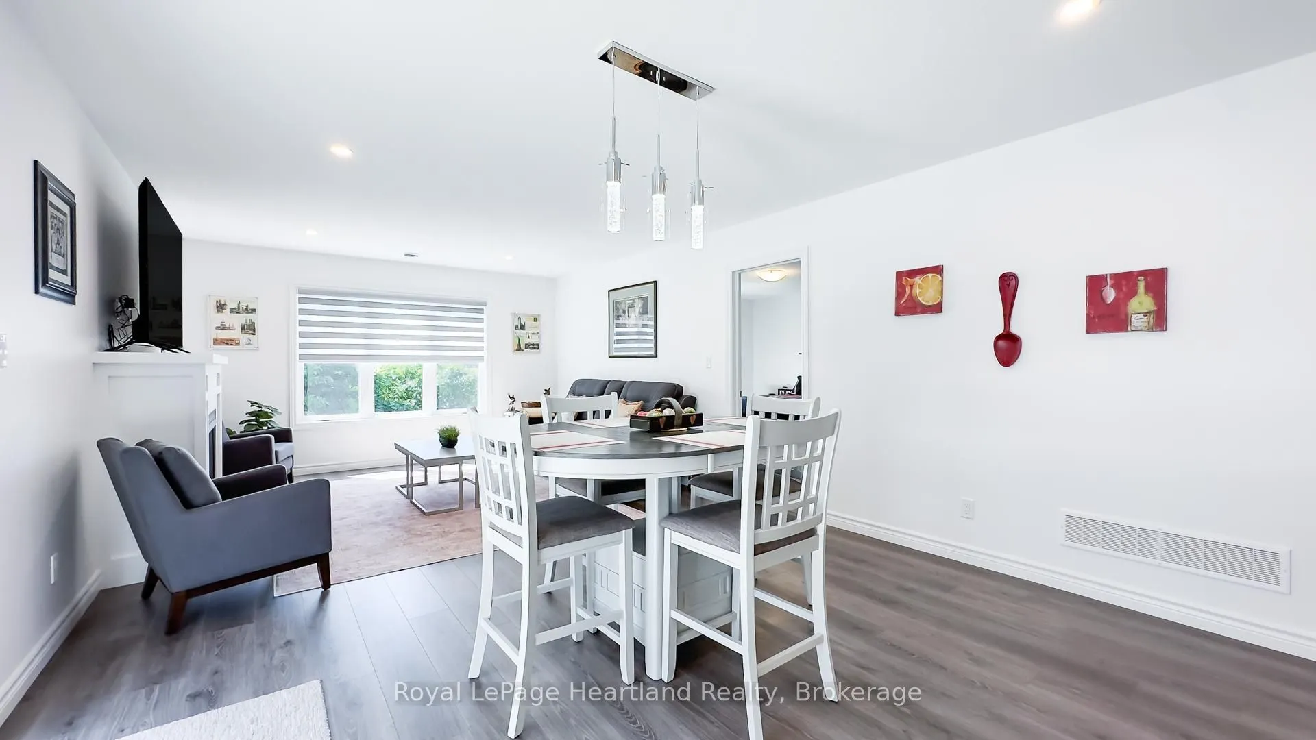 263 LAKE BREEZE Drive