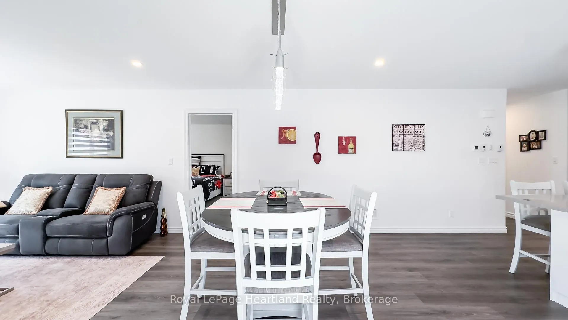 263 LAKE BREEZE Drive