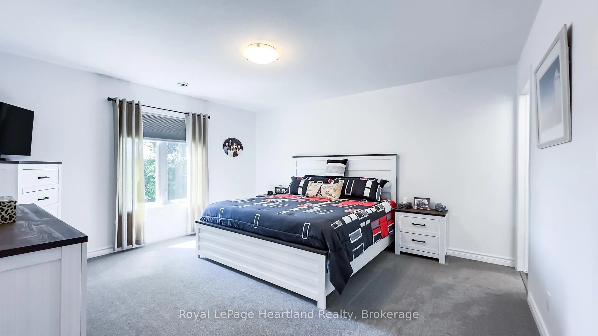 263 LAKE BREEZE Drive