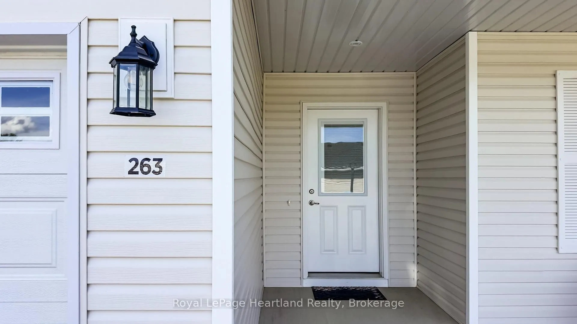 263 LAKE BREEZE Drive