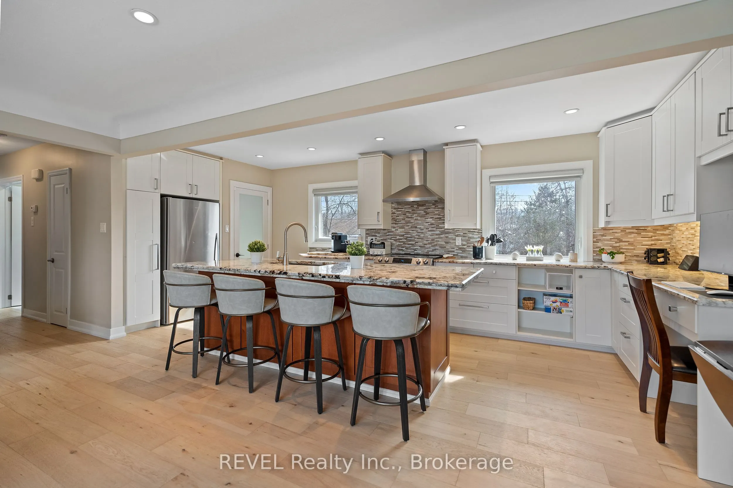 28 Dale Avenue, #1