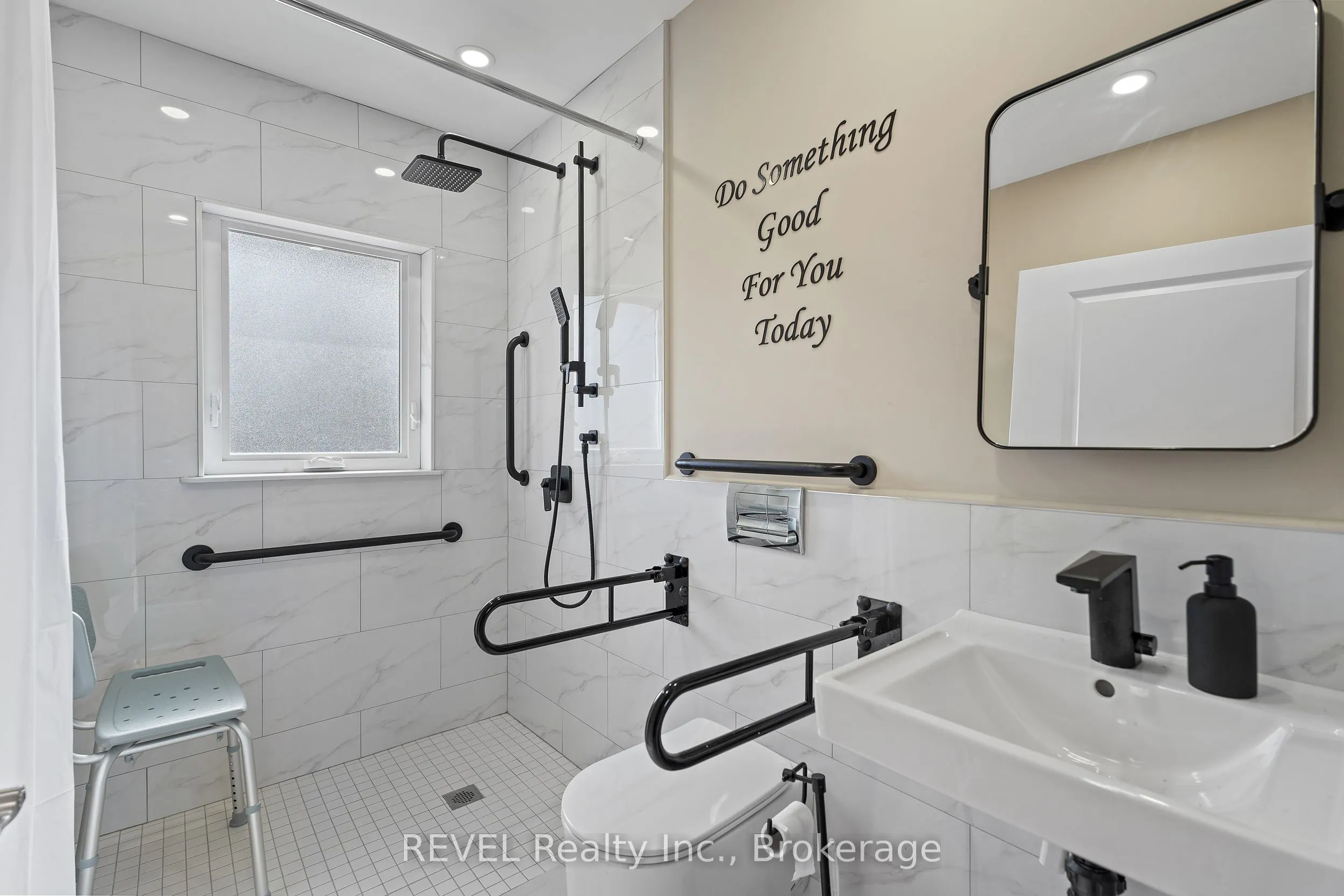 28 Dale Avenue, #1
