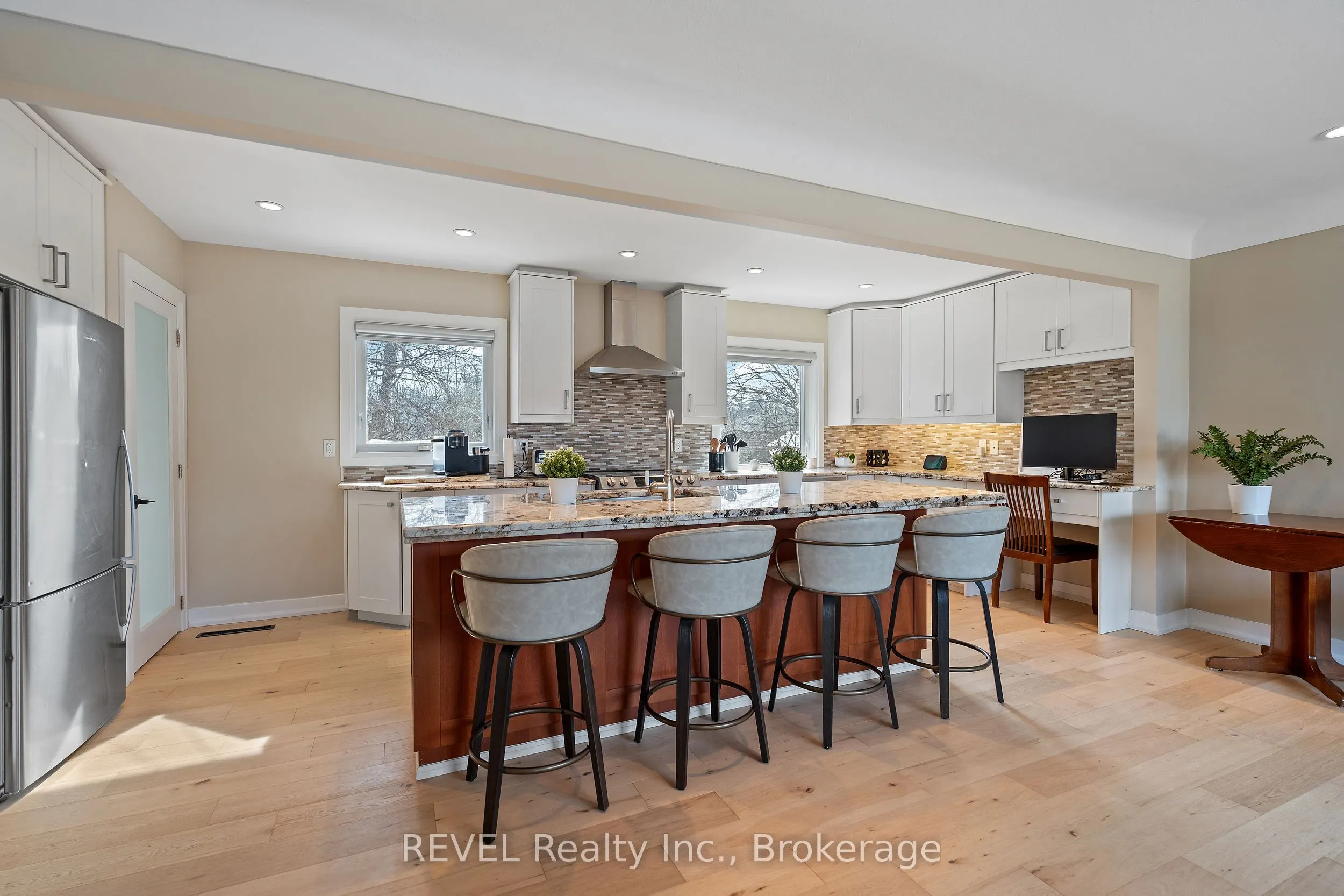 28 Dale Avenue, #1