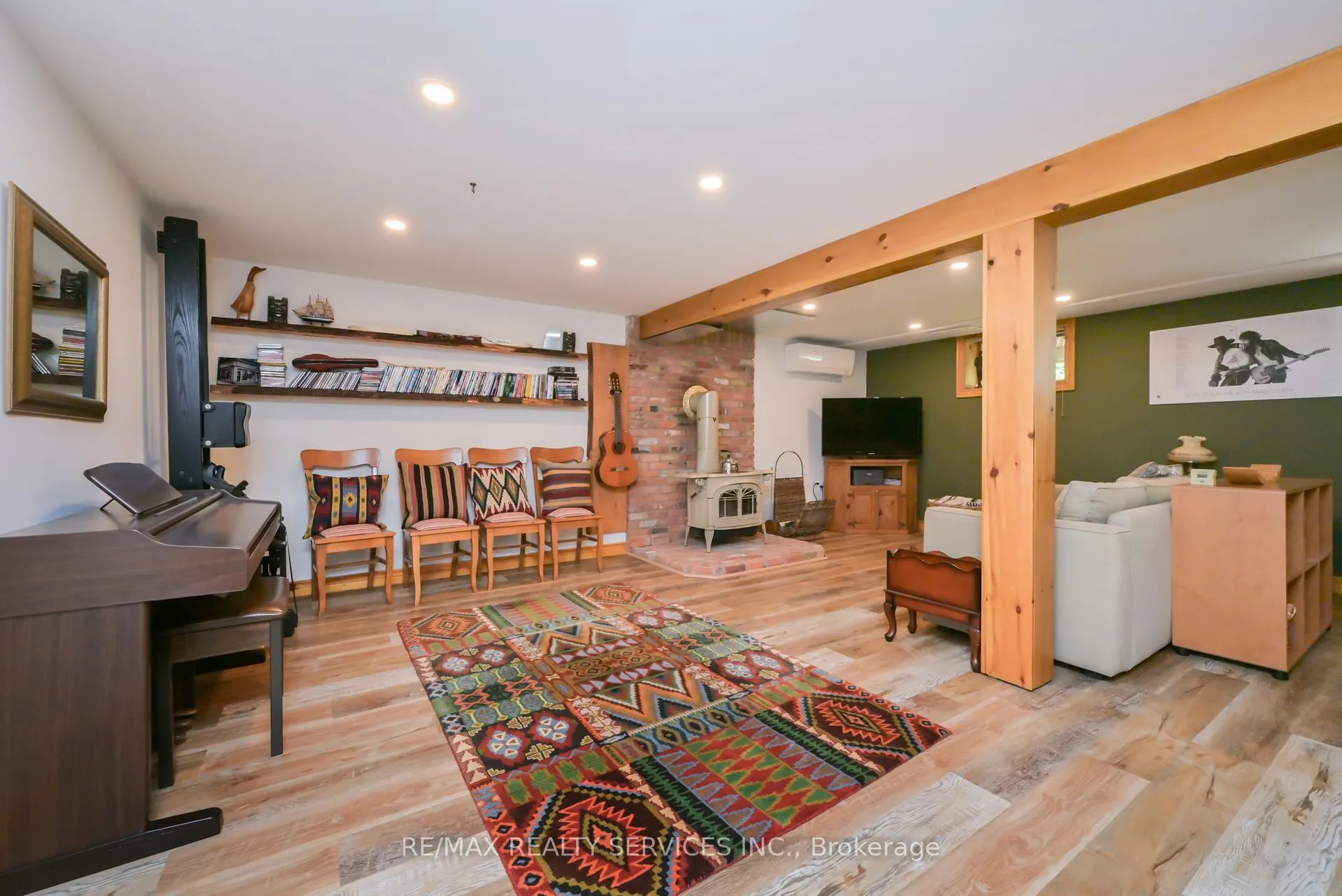 1 Mountainview Road