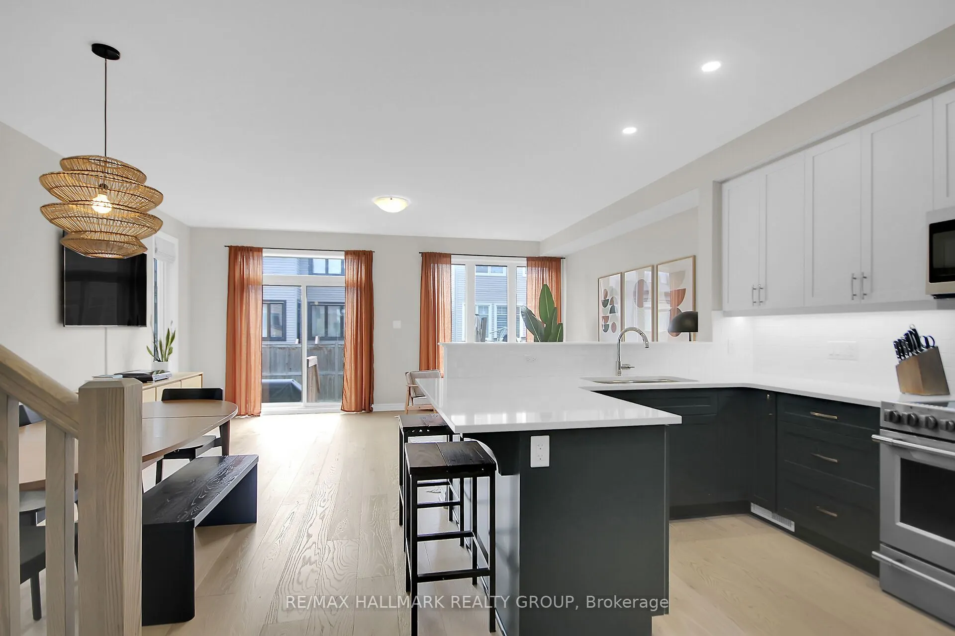 114 Jardiniere Street