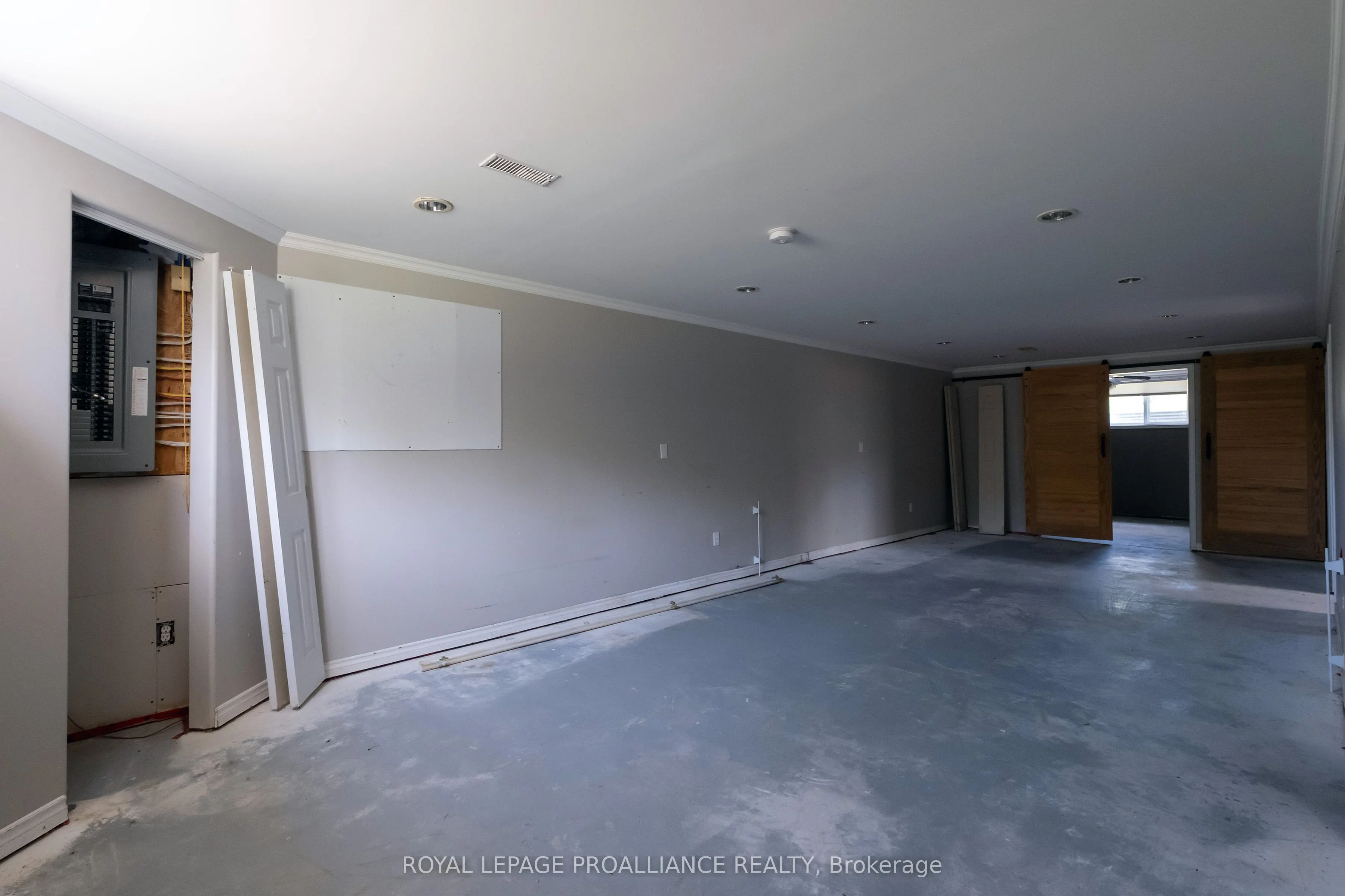 6206 Old Highway 2