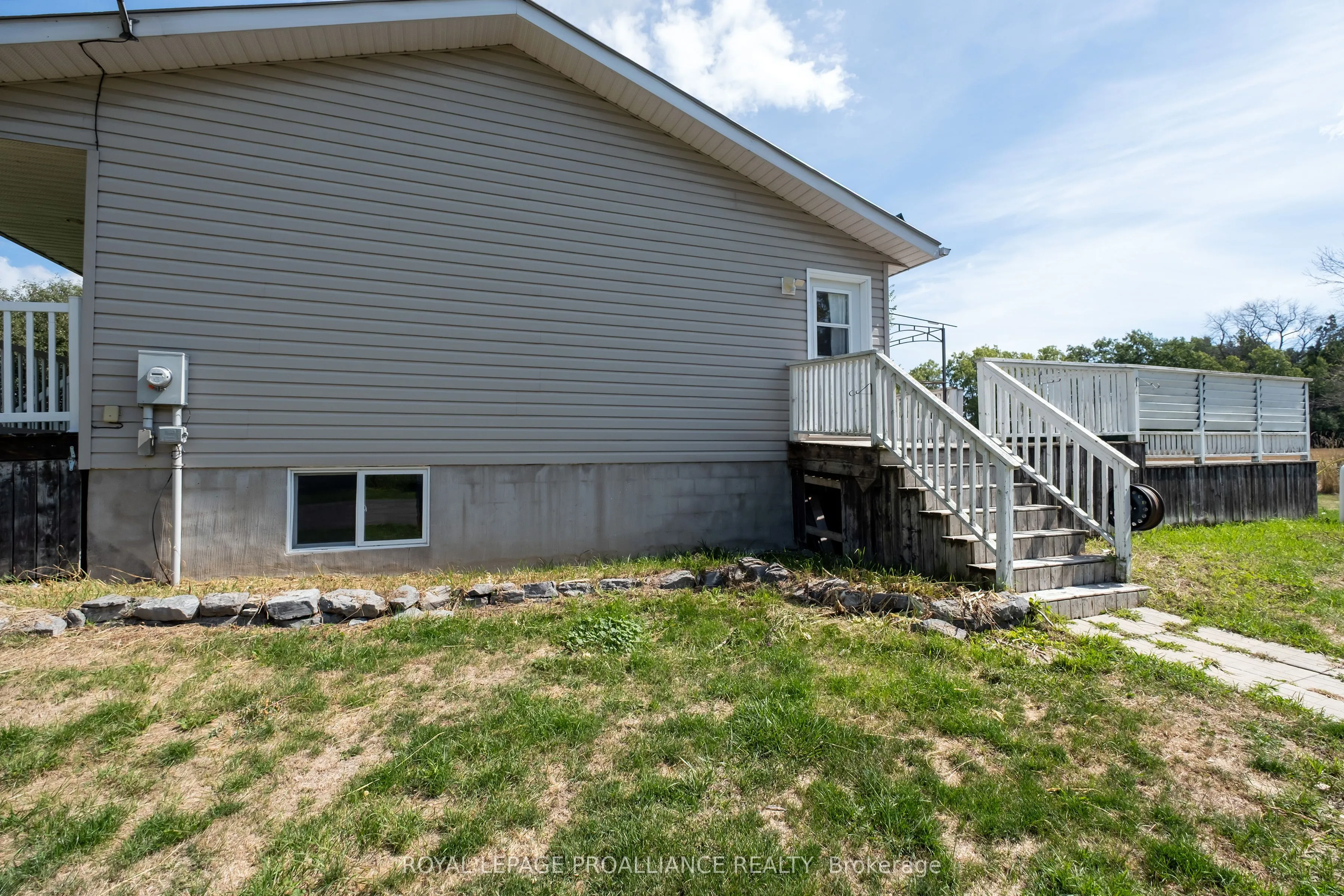 6206 Old Highway 2
