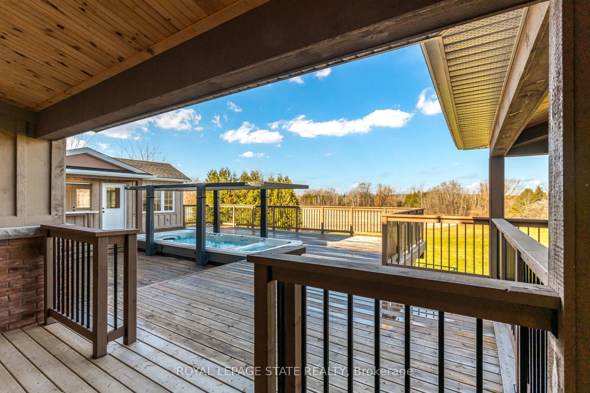 1041 Concession 8 RR 3 W