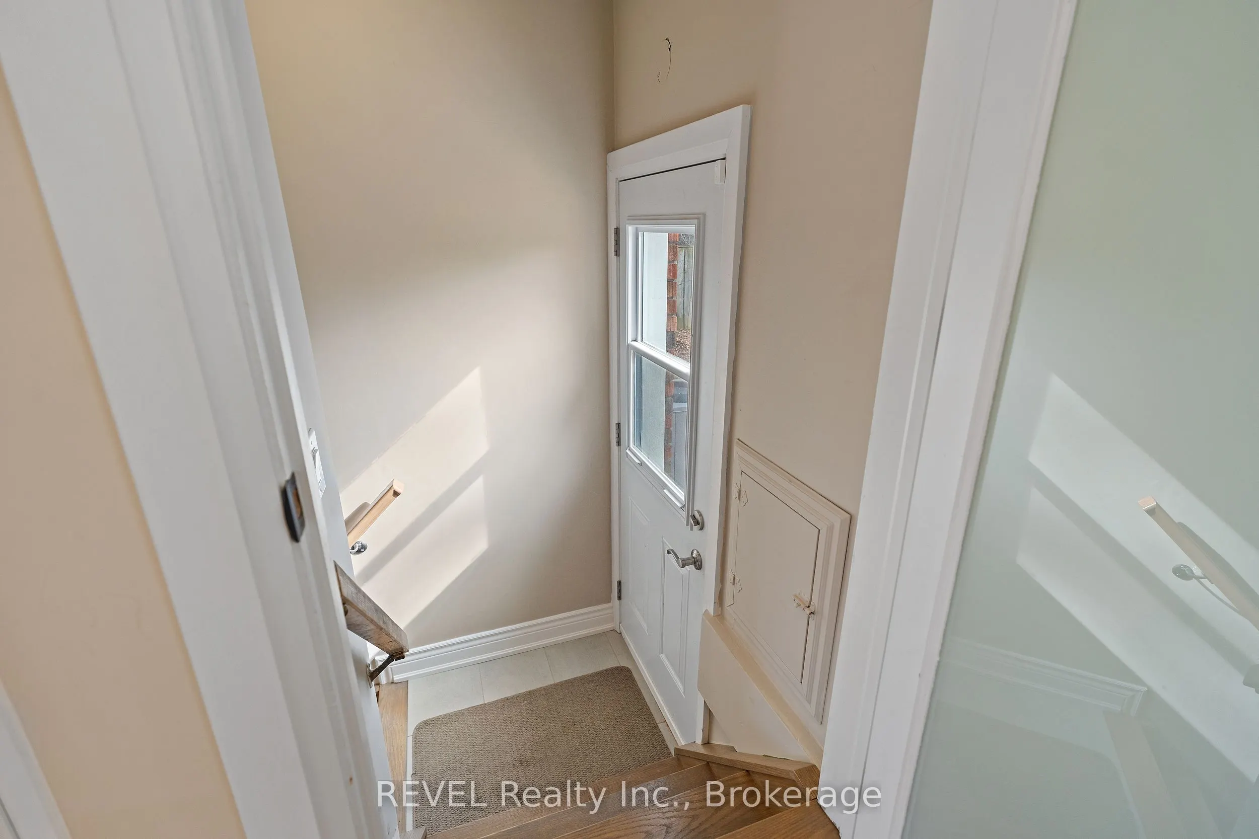 28 Dale Avenue, #2