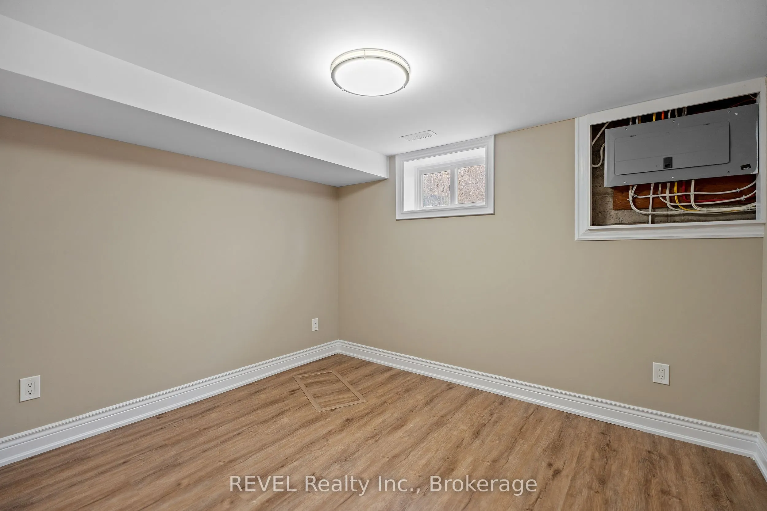 28 Dale Avenue, #2