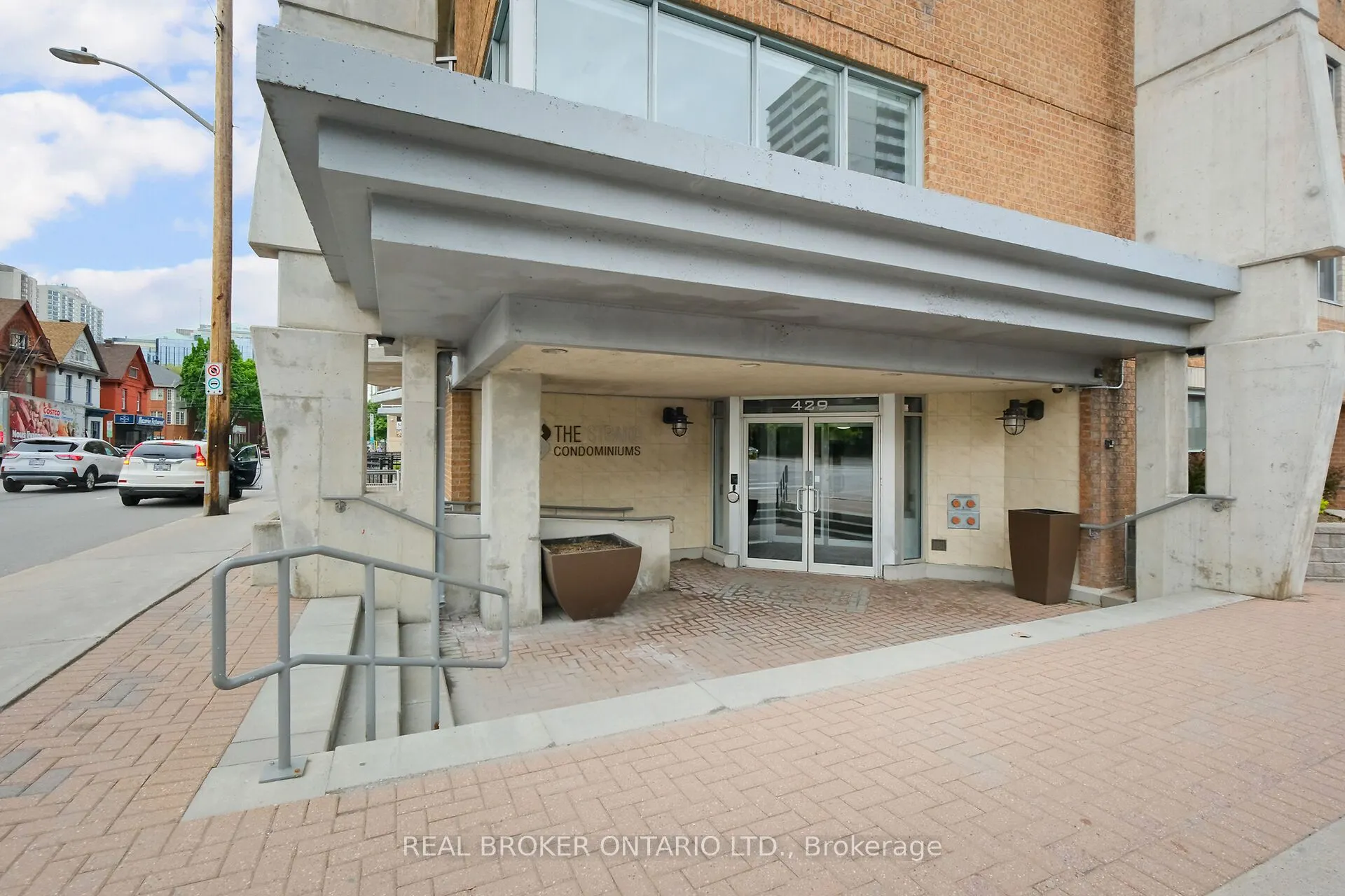 429 Somerset Street W, #306