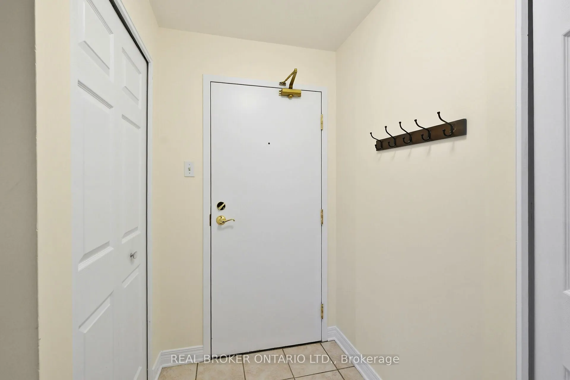 429 Somerset Street W, #306