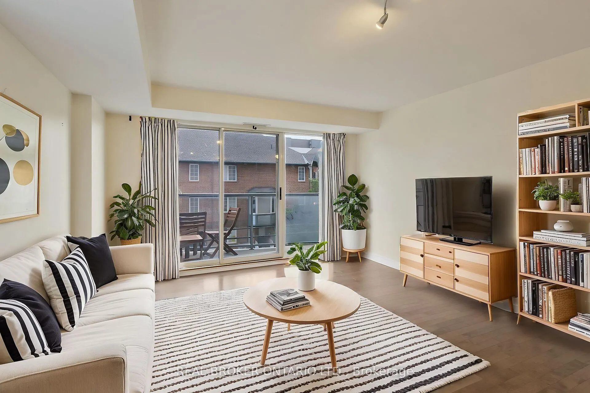 429 Somerset Street W, #306