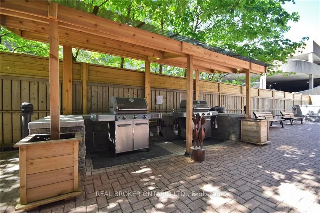 429 Somerset Street W, #306