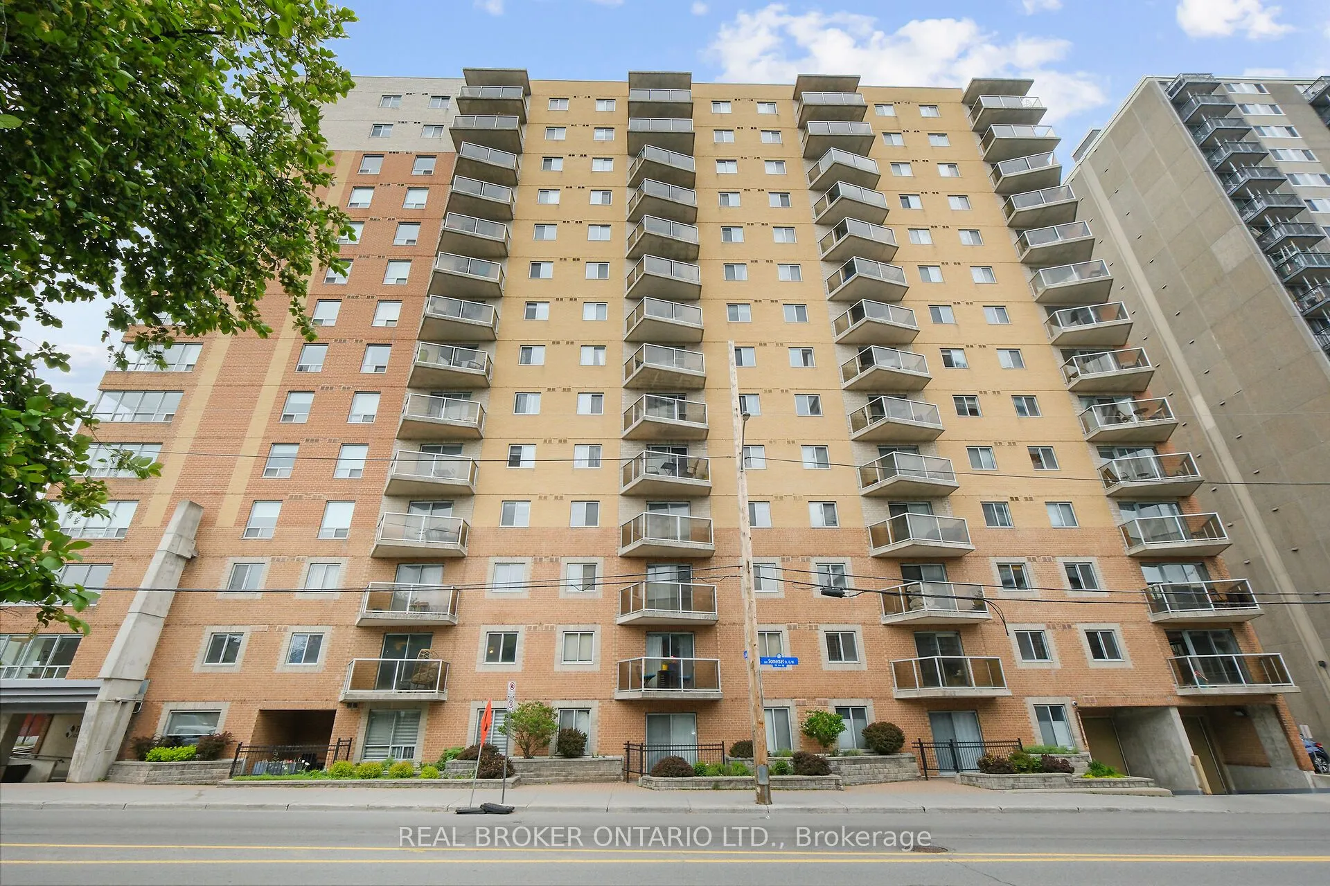 429 Somerset Street W, #306