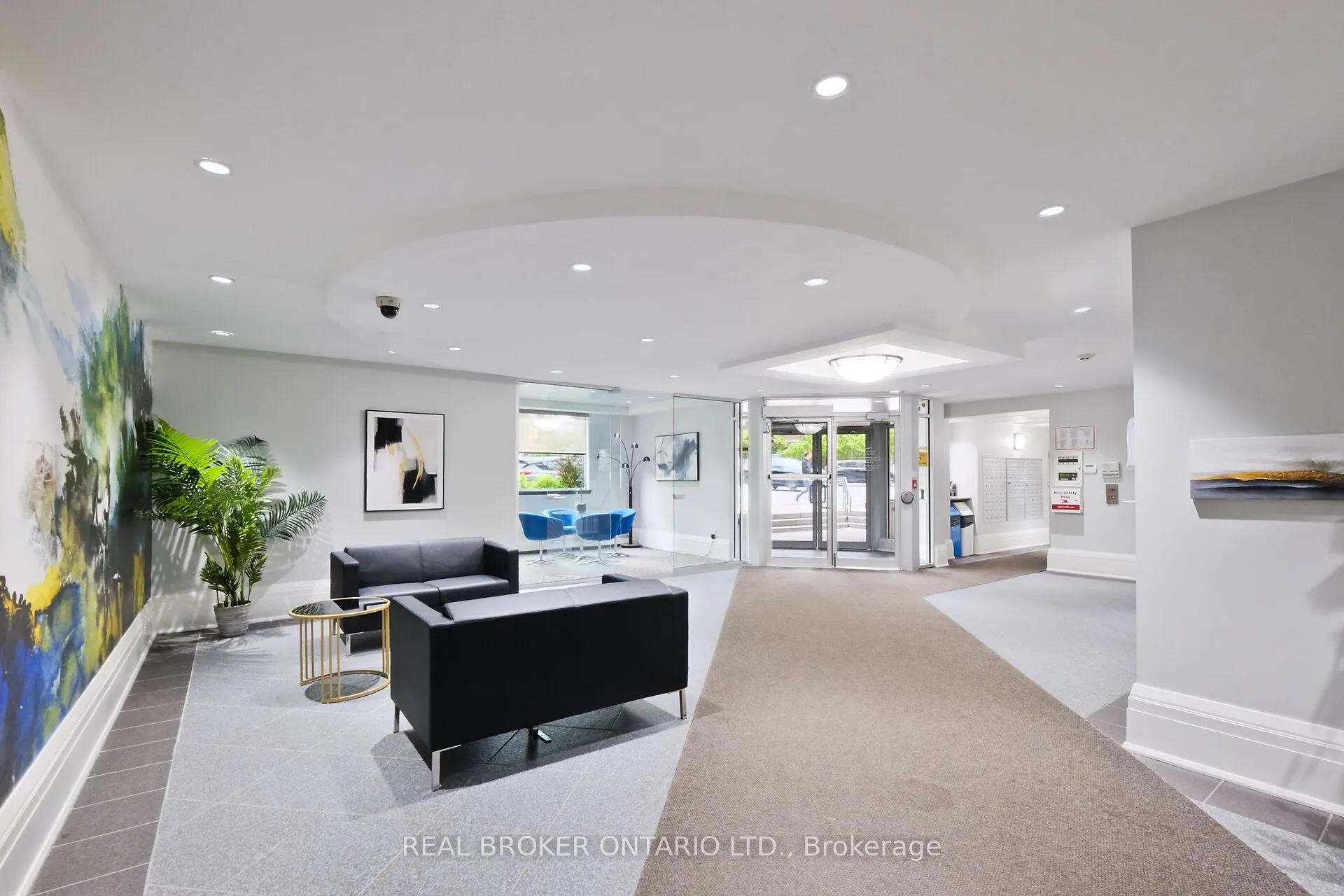 429 Somerset Street W, #306