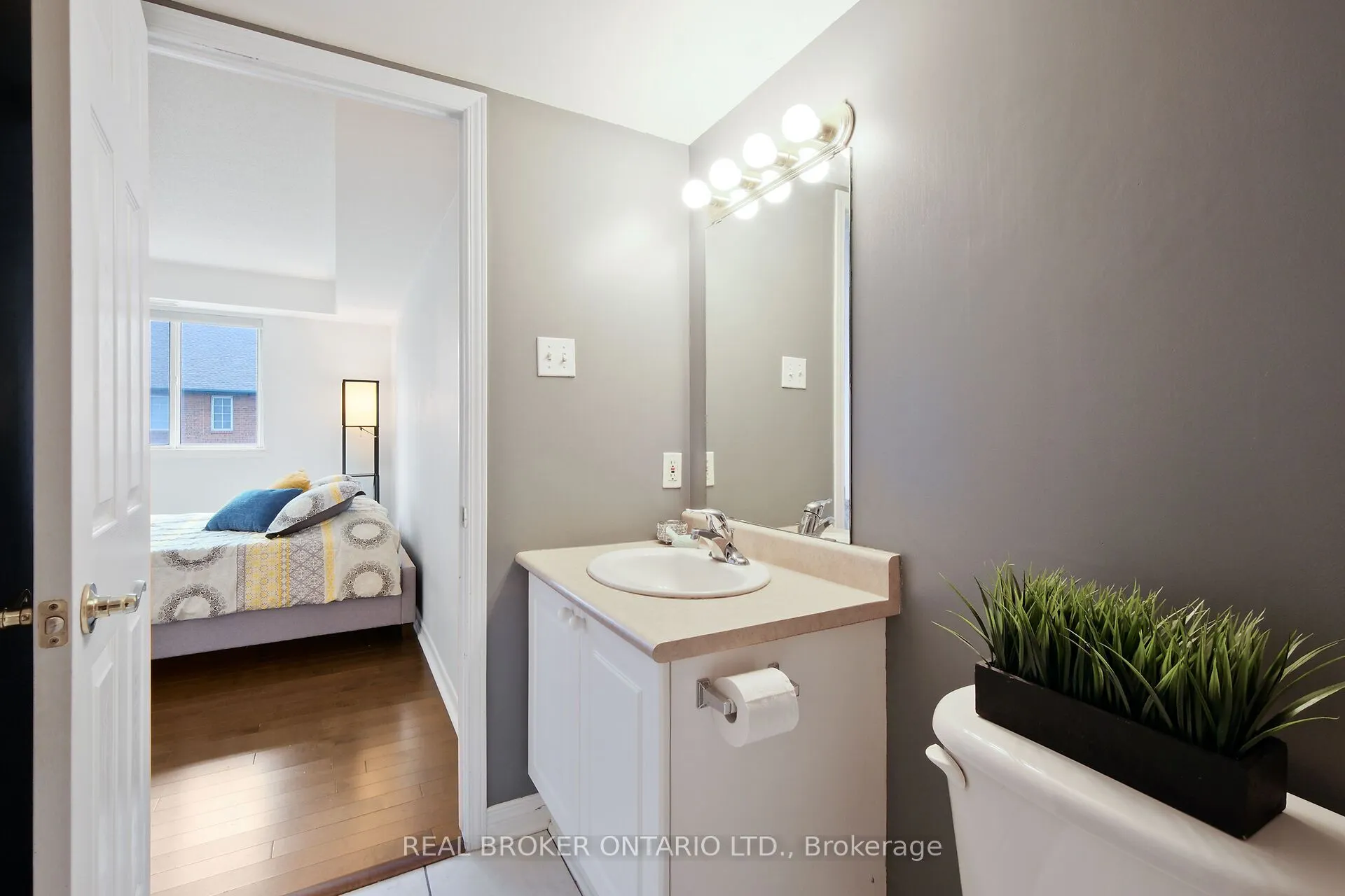 429 Somerset Street W, #306