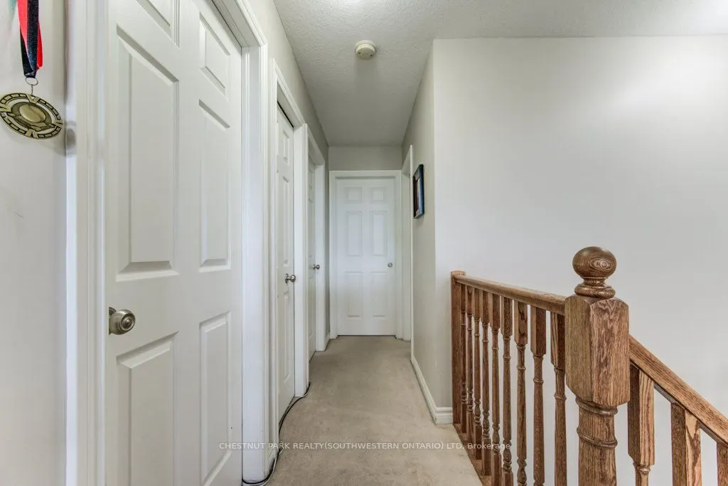 404 Tealby Crescent