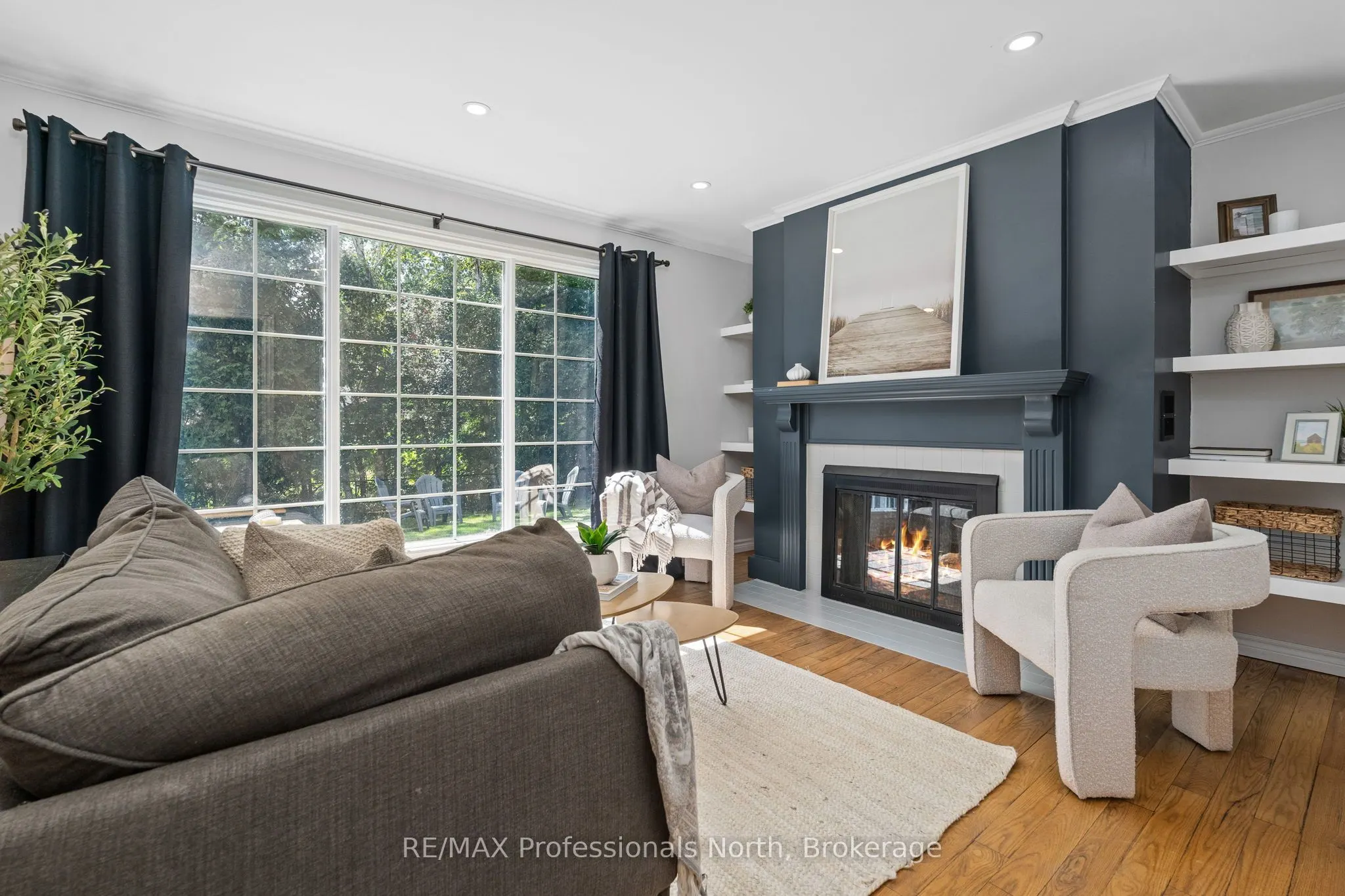 16 Brobst Forest Crescent