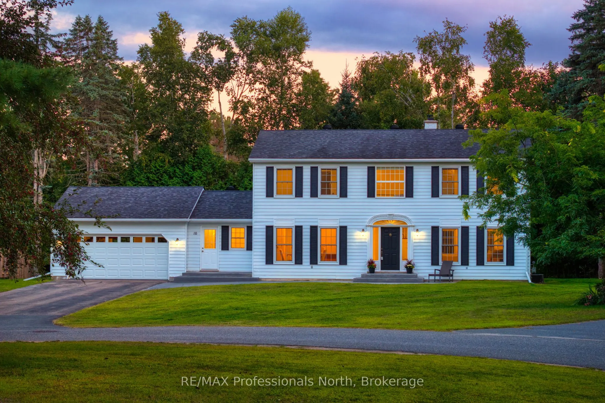 16 Brobst Forest Crescent