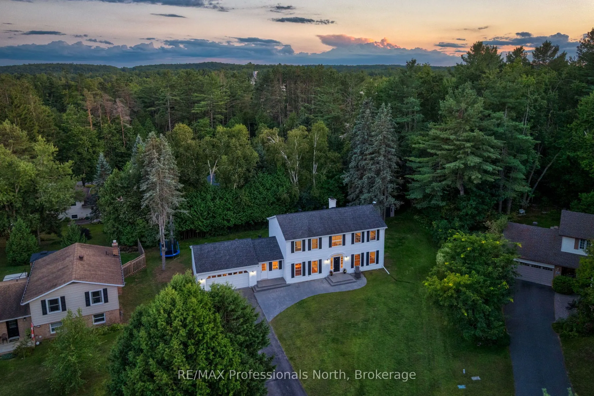 16 Brobst Forest Crescent