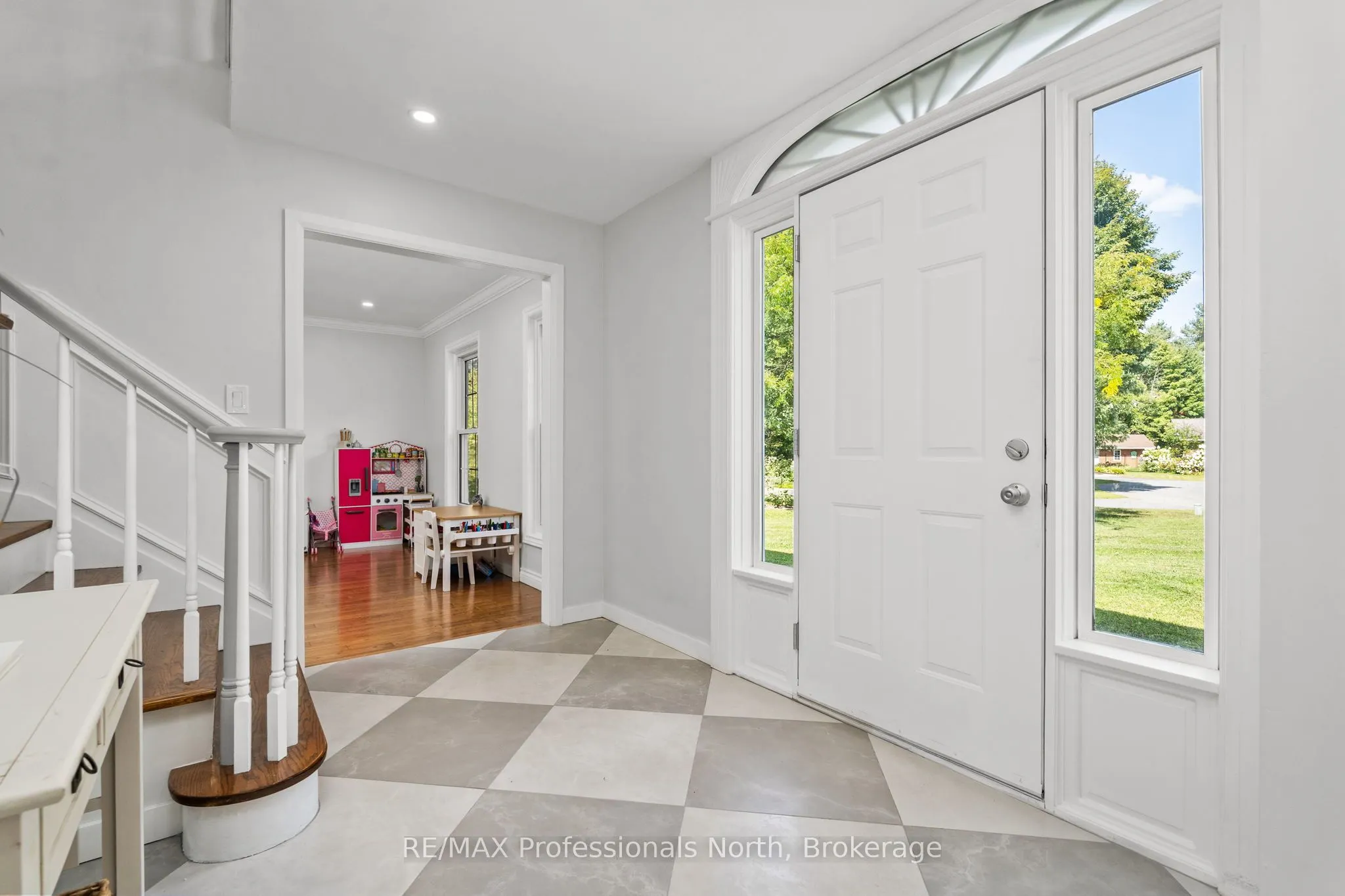 16 Brobst Forest Crescent
