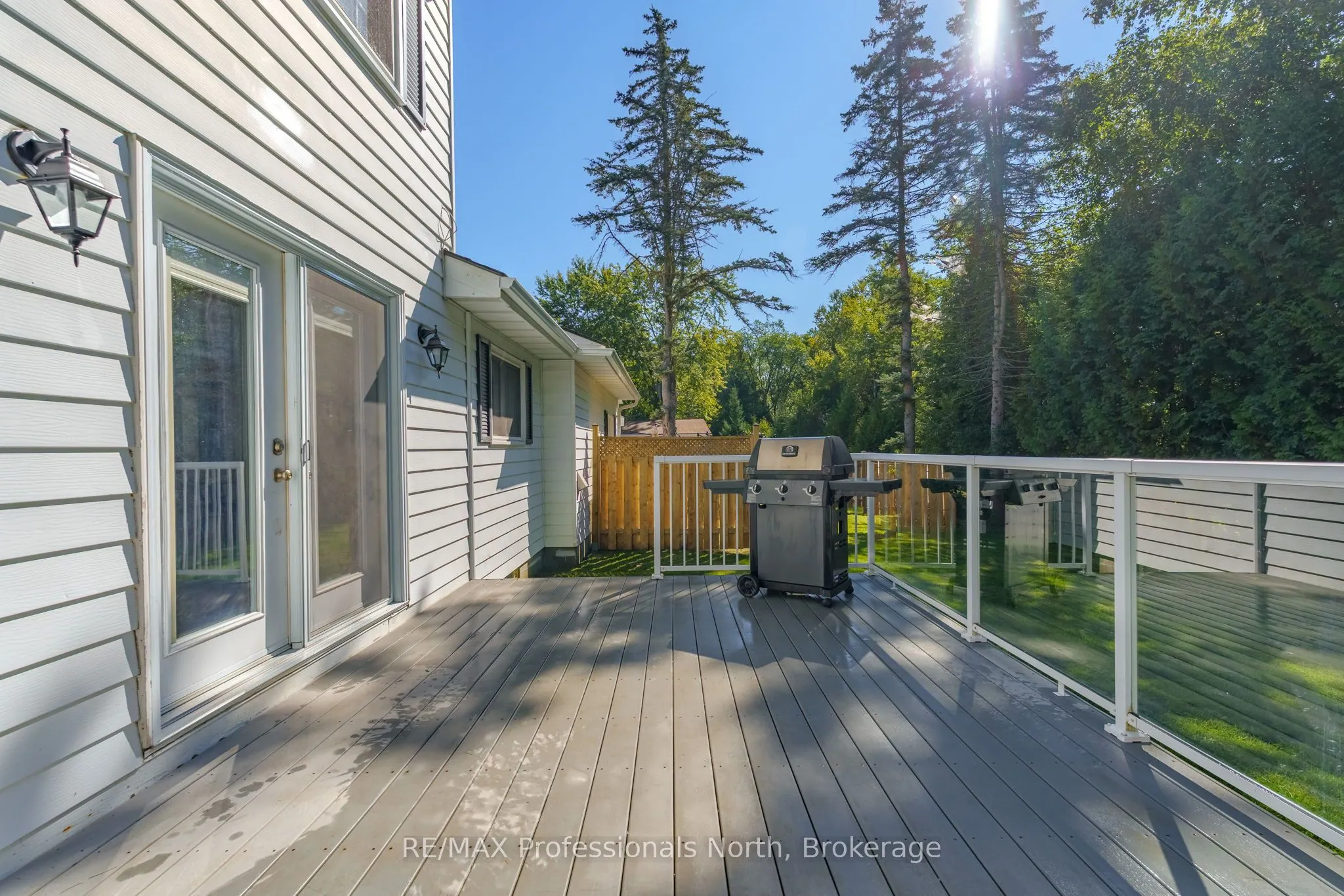 16 Brobst Forest Crescent