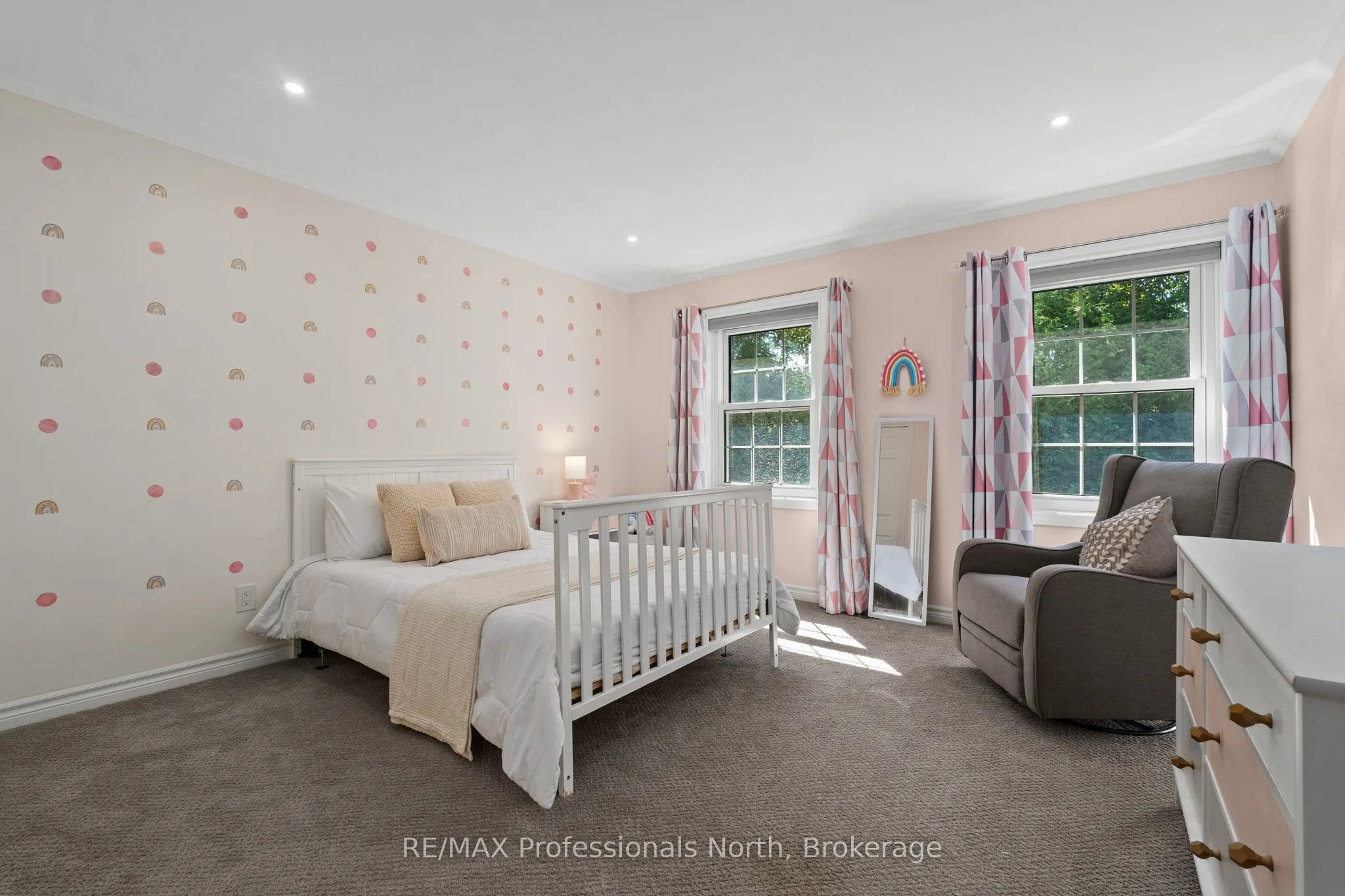 16 Brobst Forest Crescent