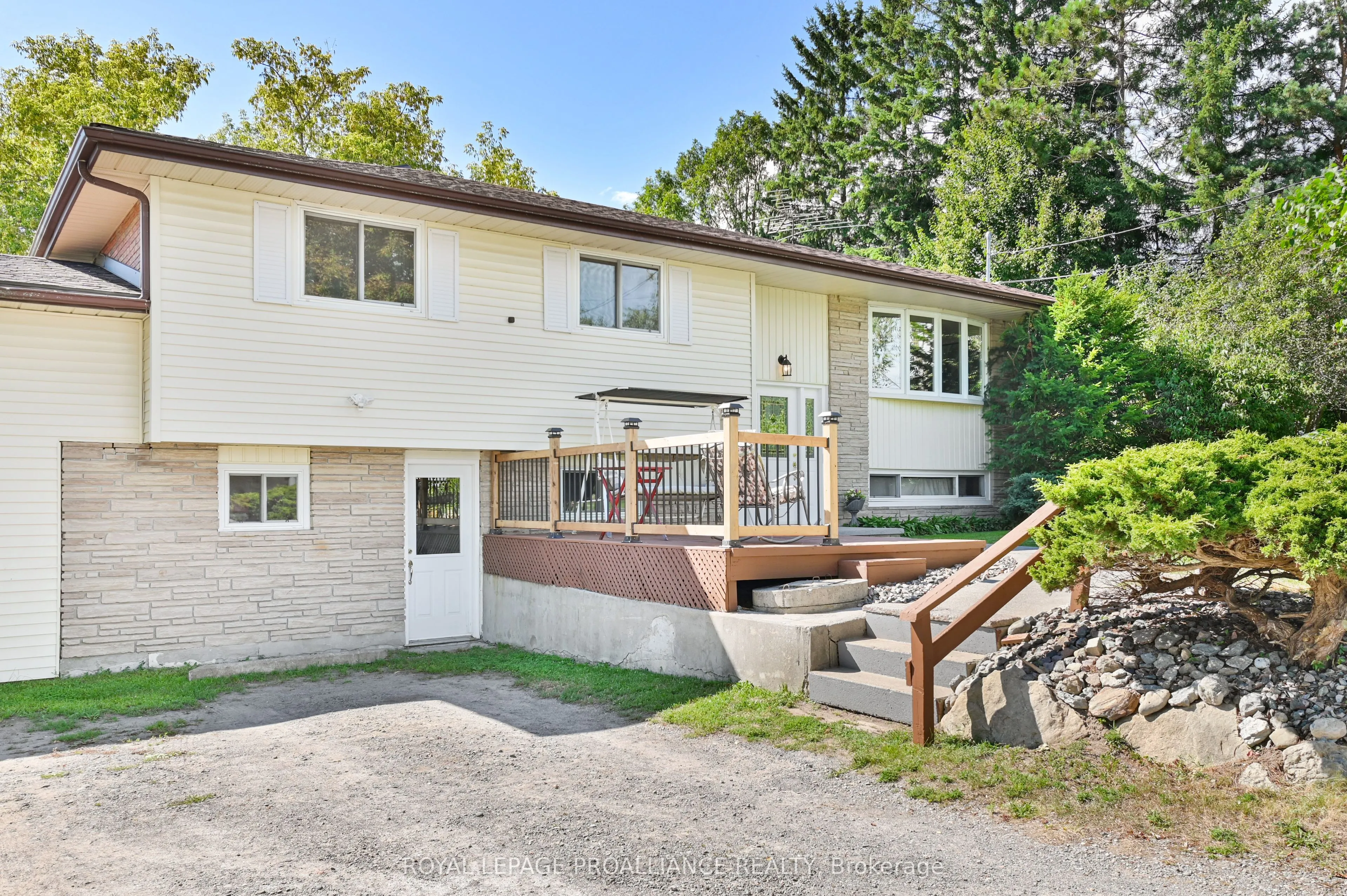 122 Lisgar Street