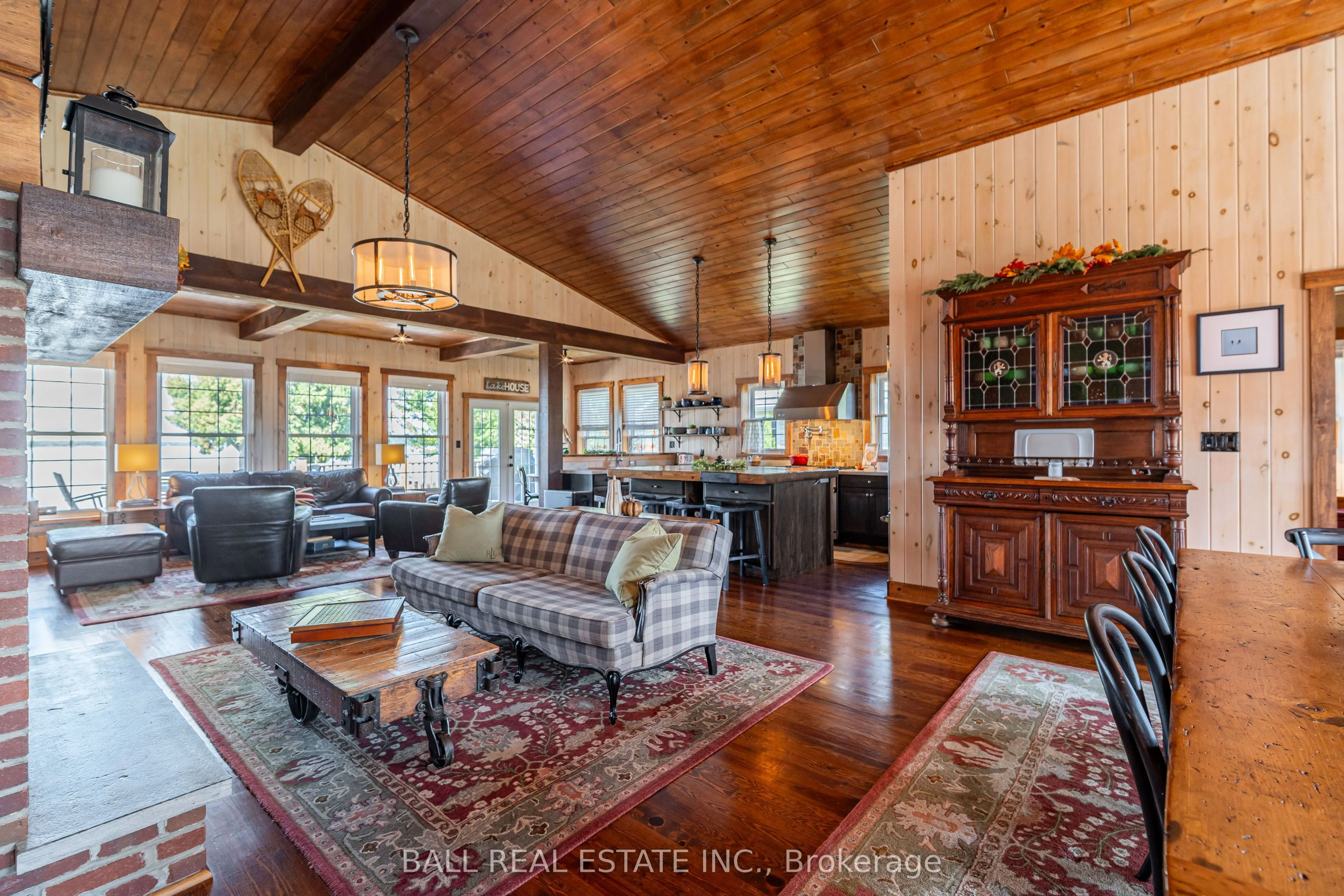 22 Leslie Frost Lane