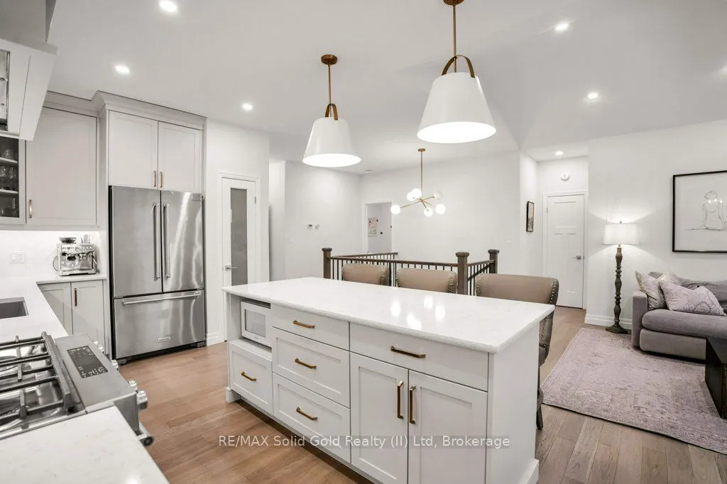 11 Keba Crescent