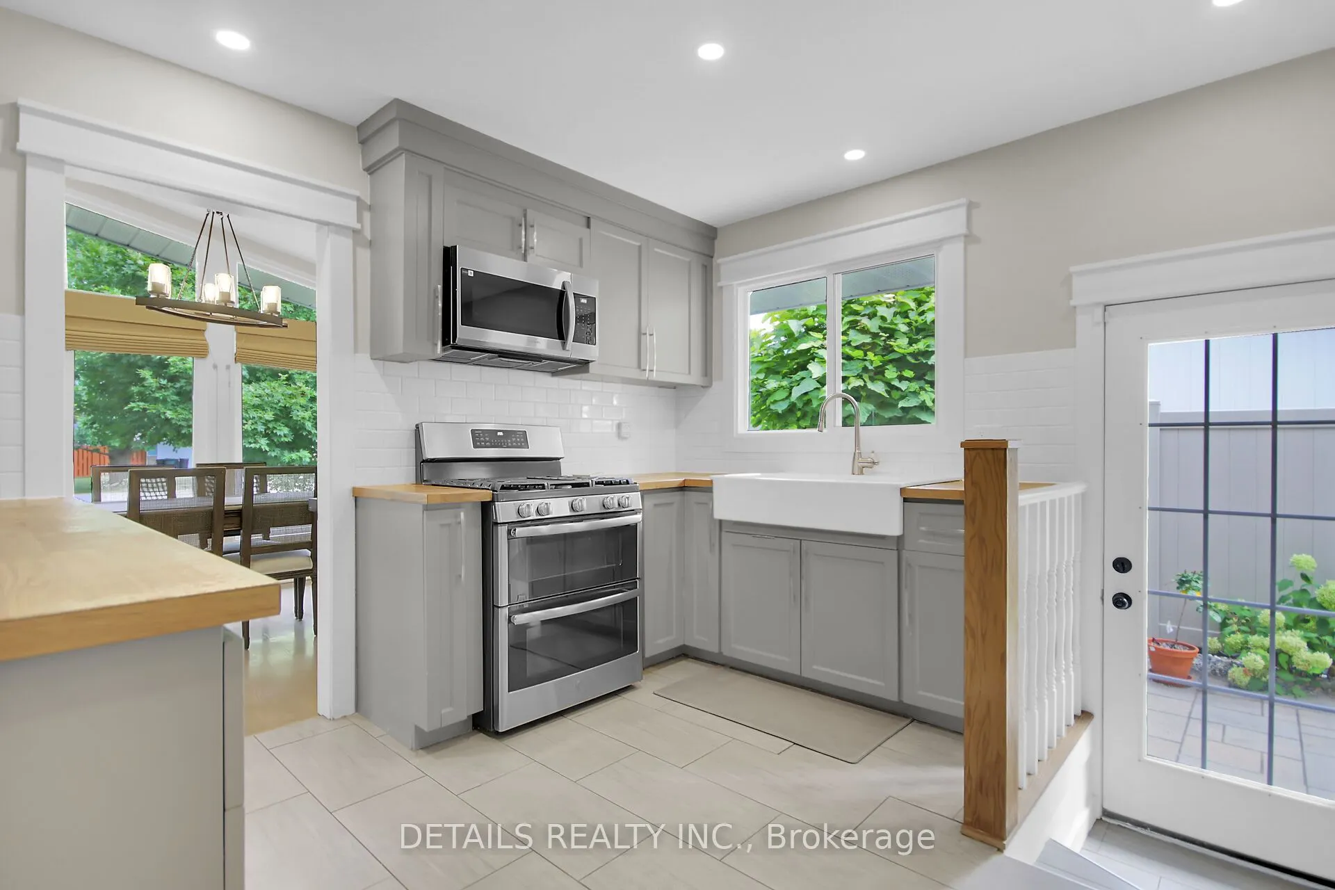 10 Aberfeldy Street