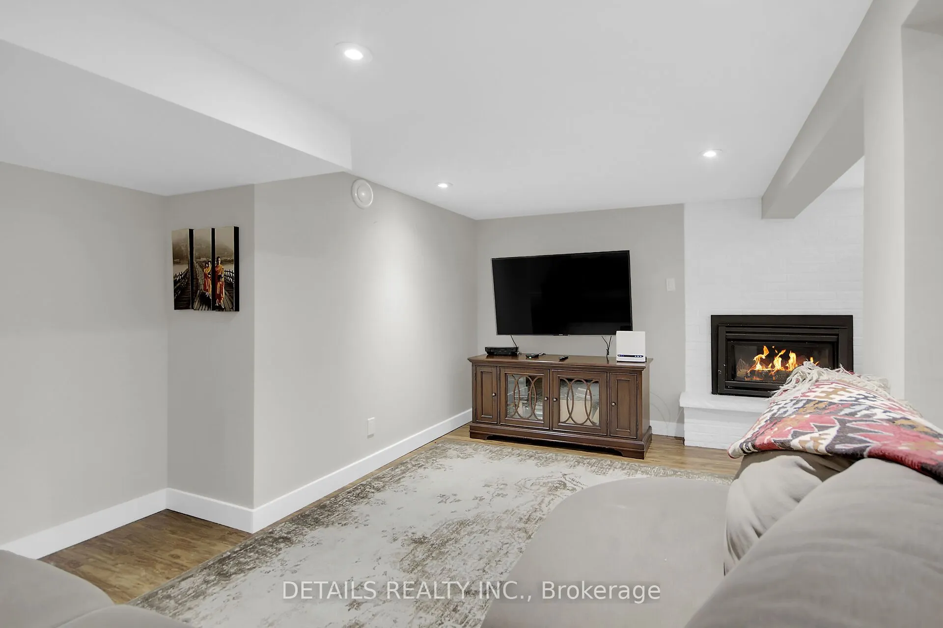 10 Aberfeldy Street