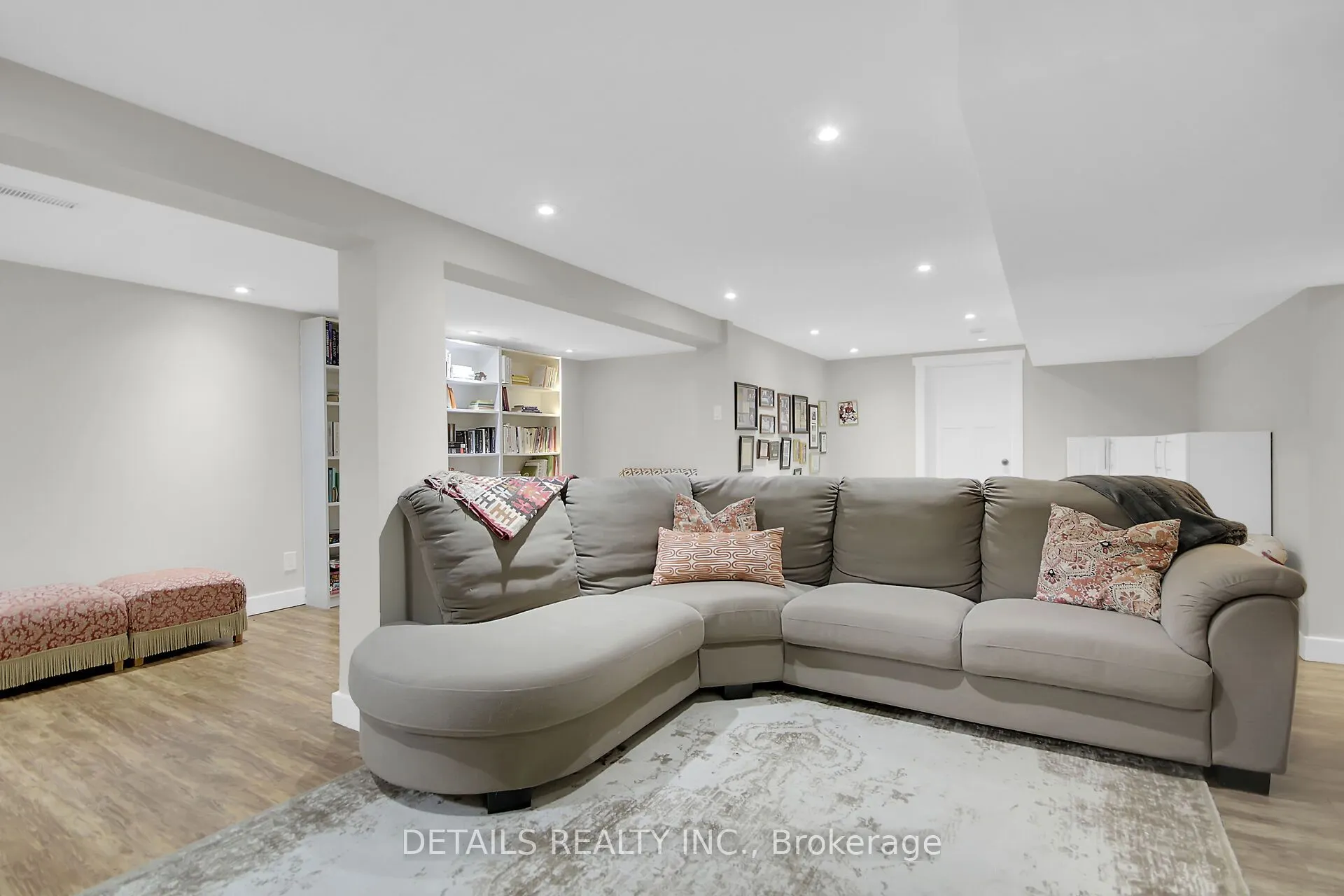 10 Aberfeldy Street