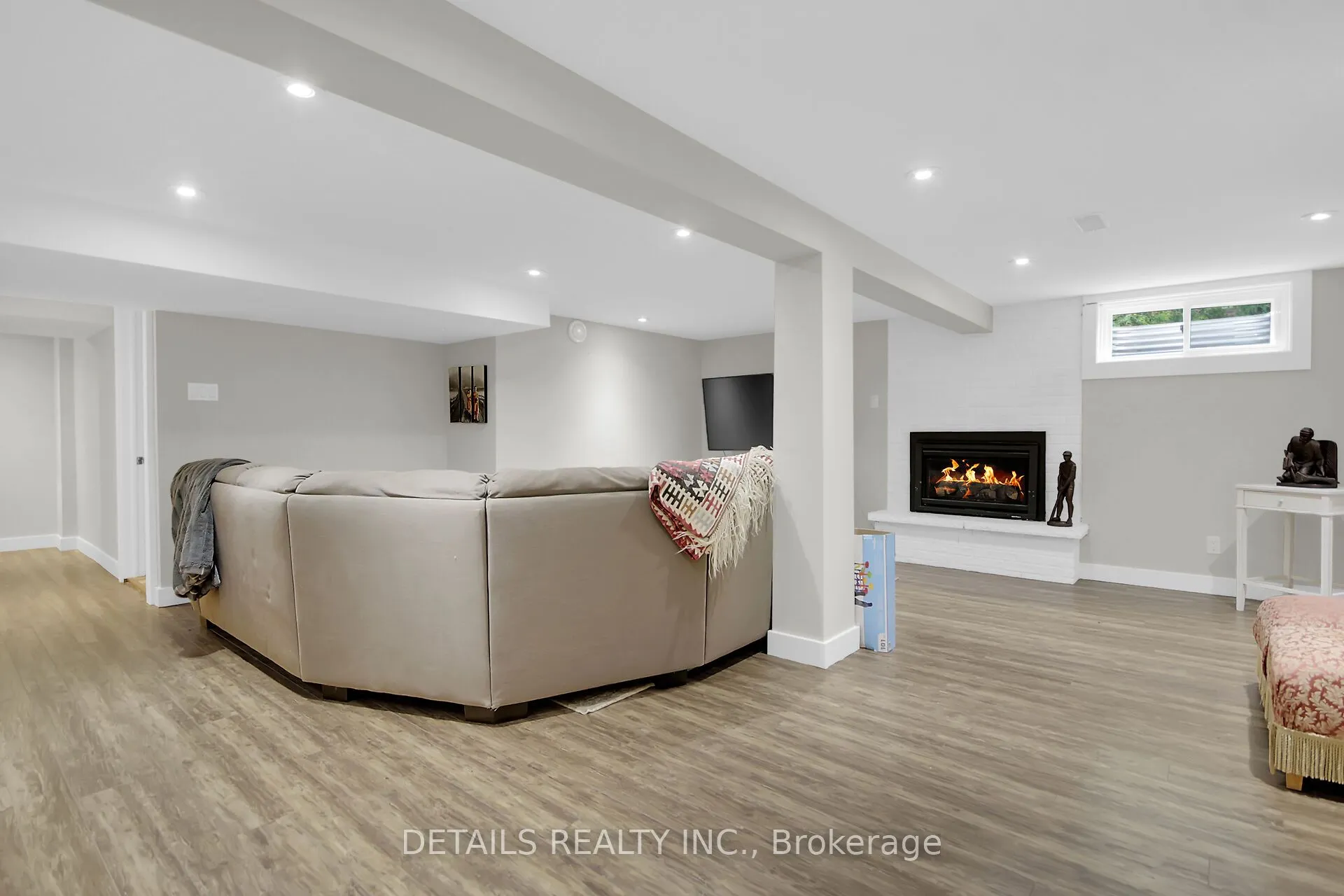 10 Aberfeldy Street