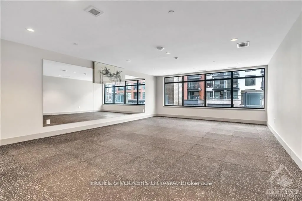 60 Springhurst Avenue, #303