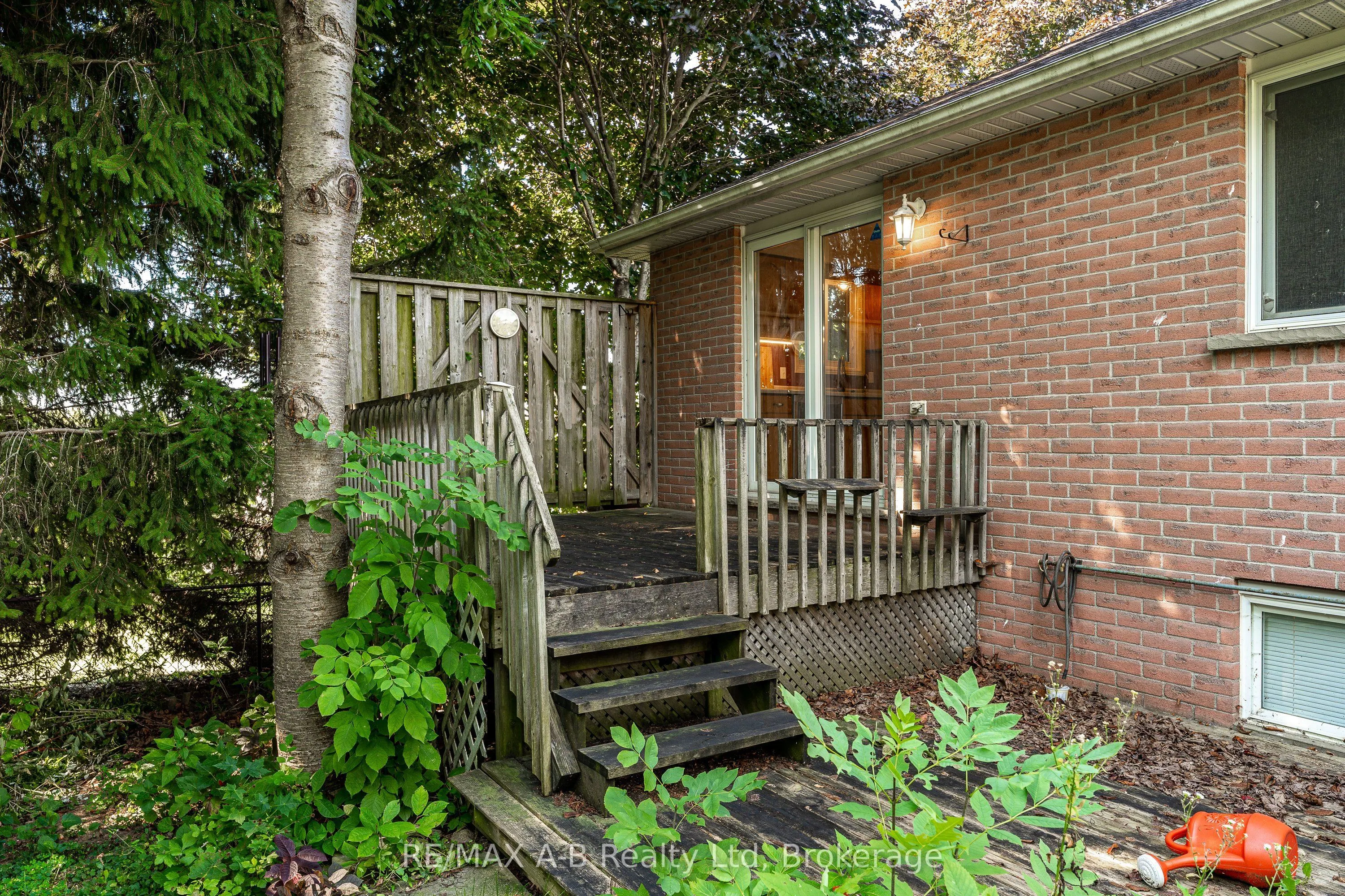 15 Valleyview Lane