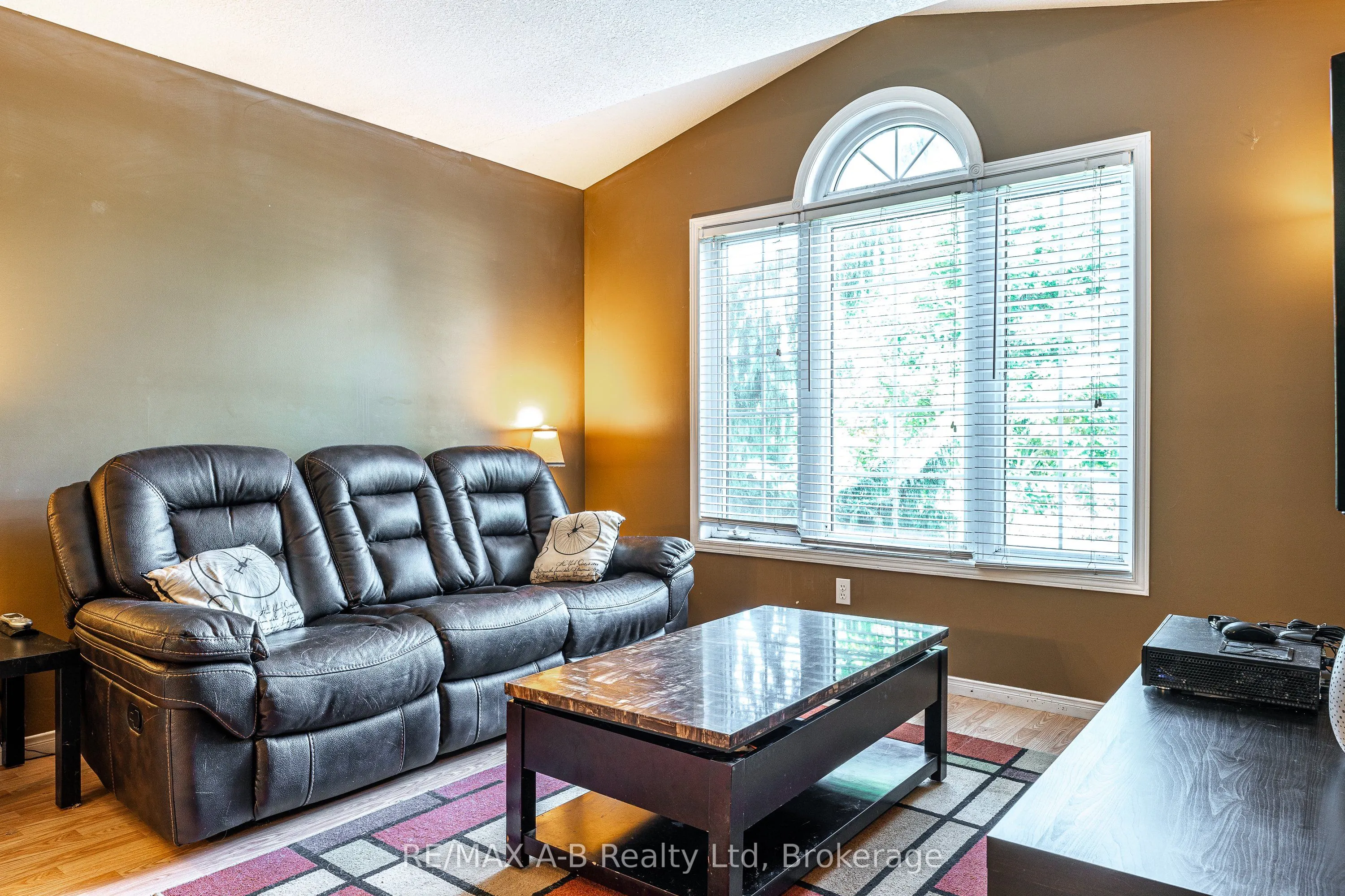 15 Valleyview Lane
