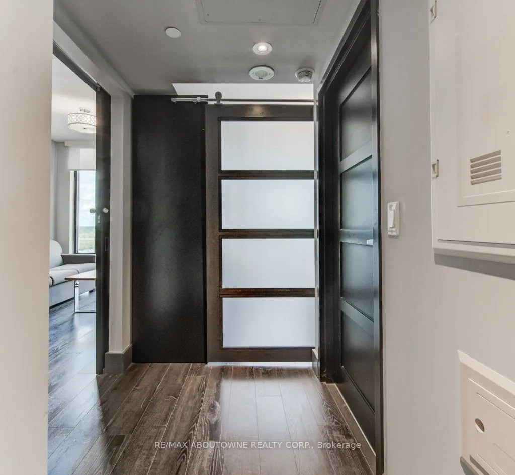330 Phillip Street, #S-1403