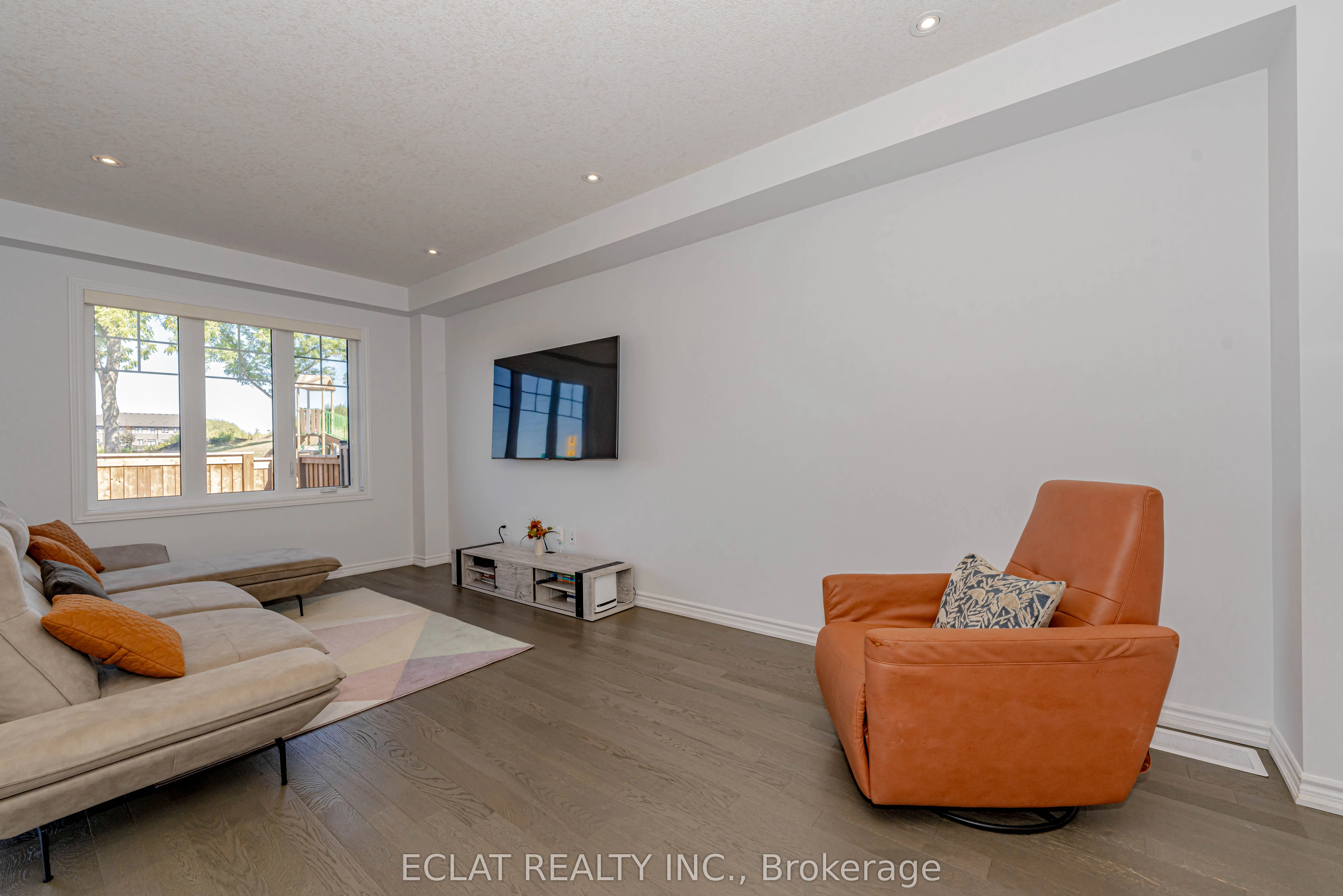 1 Tom Brown Drive, #19