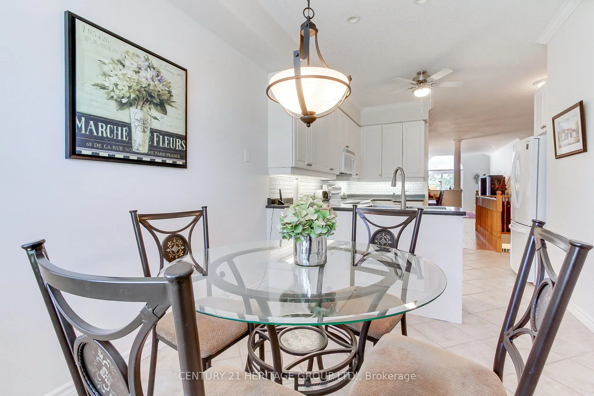 174 Lindsay Street N, #28j