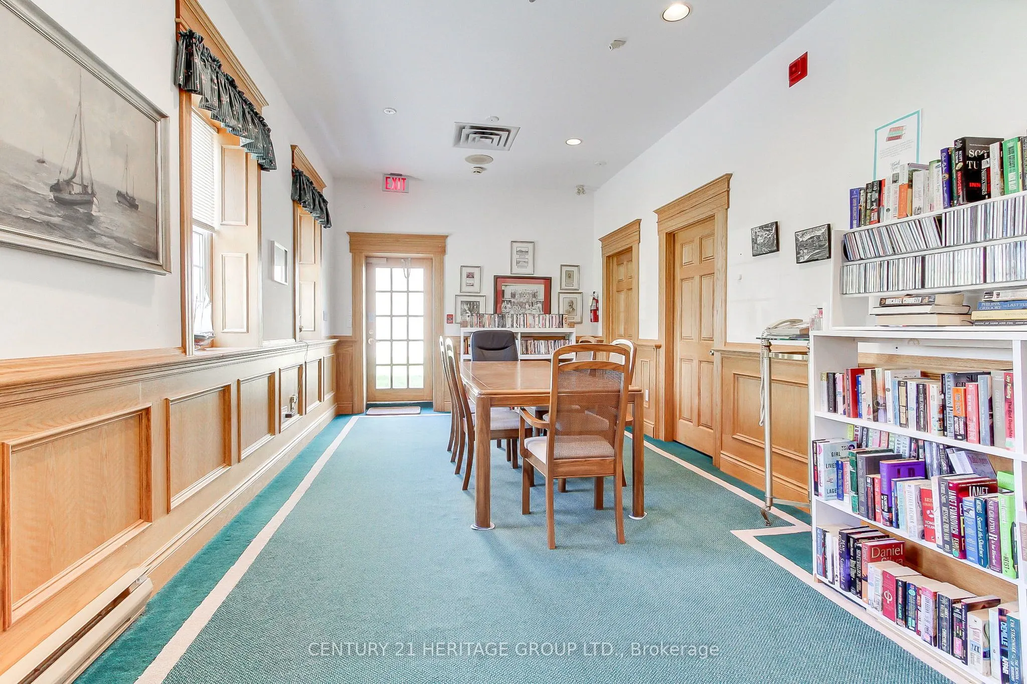 174 Lindsay Street N, #28j
