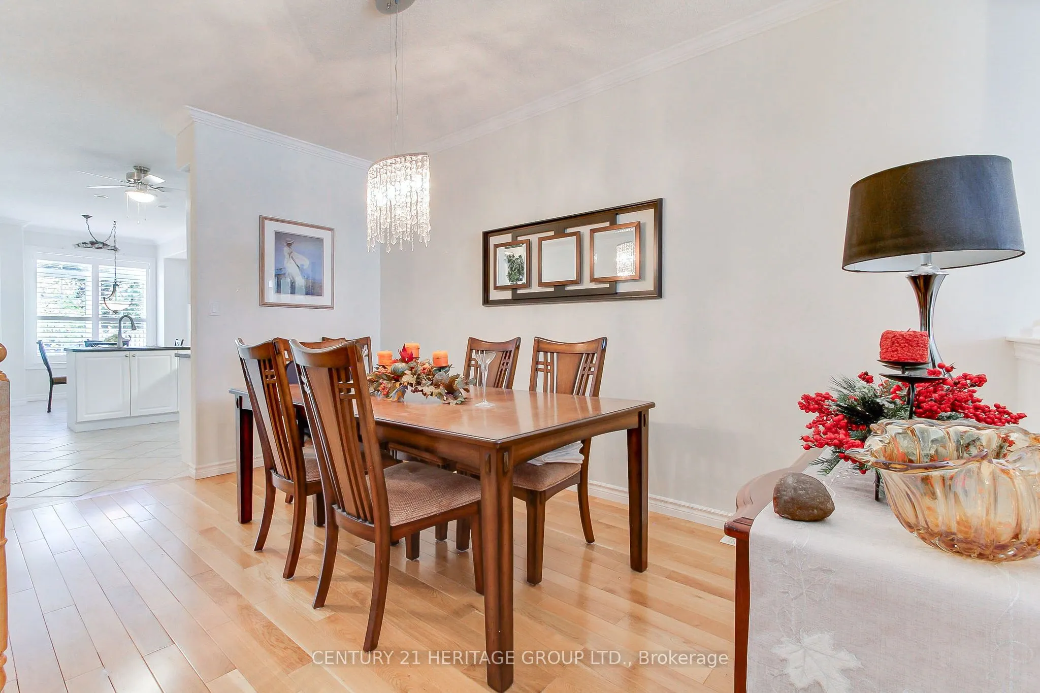 174 Lindsay Street N, #28j
