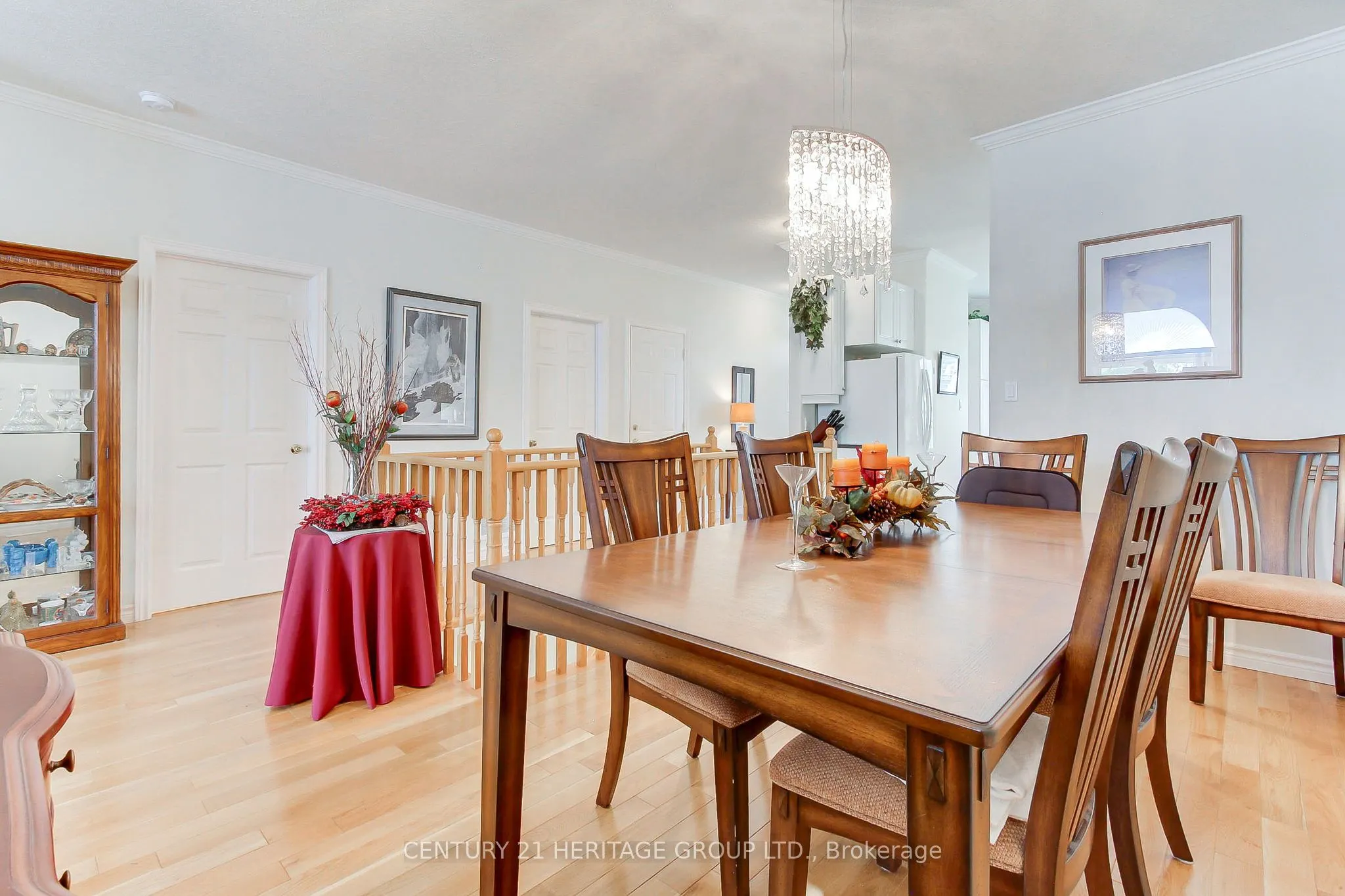 174 Lindsay Street N, #28j