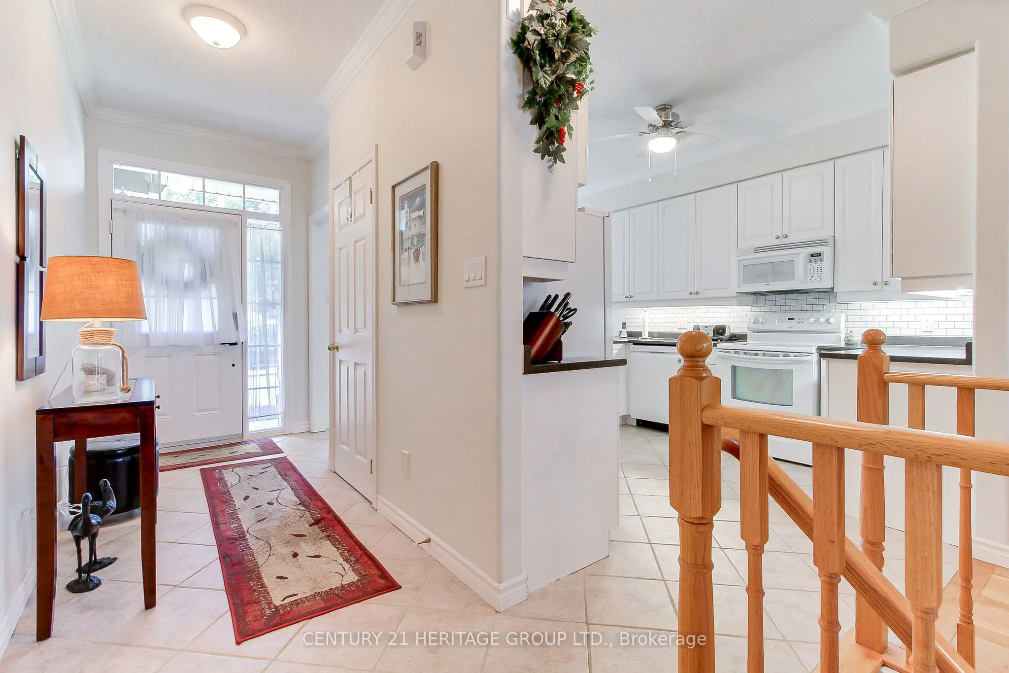 174 Lindsay Street N, #28j
