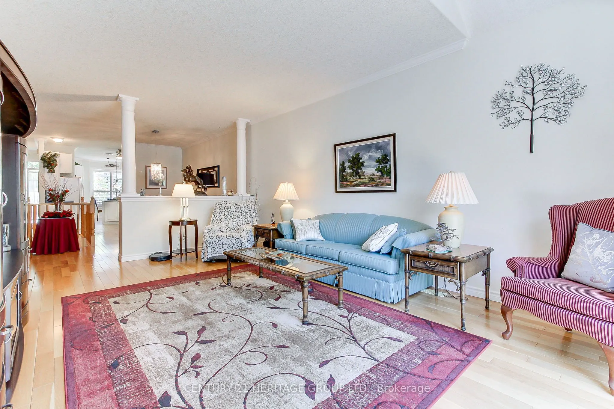 174 Lindsay Street N, #28j